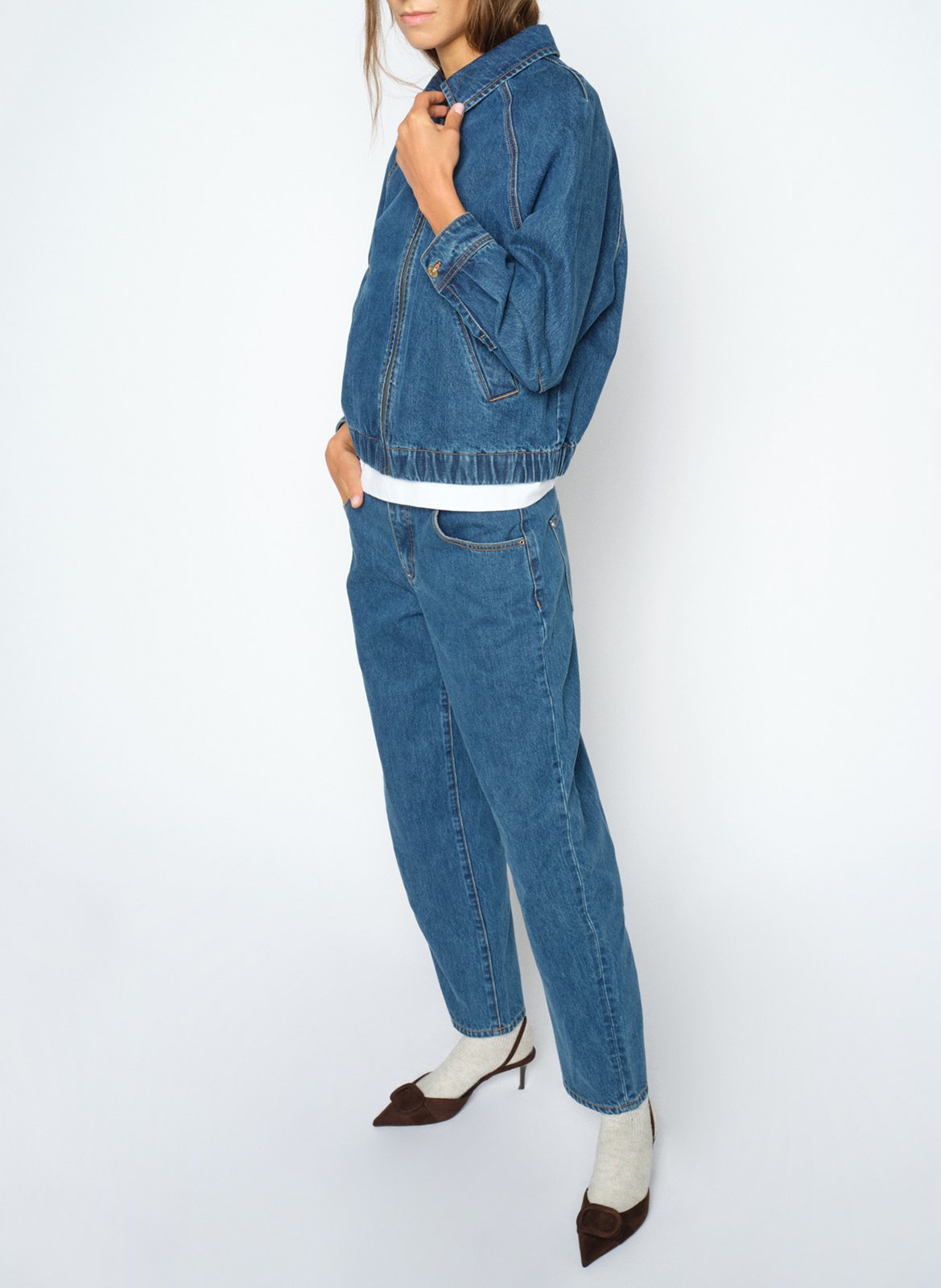 Gerade geschnittene Jacke mit klassischem Kragen aus Baumwoll-Denim. MOS MOSH Blau