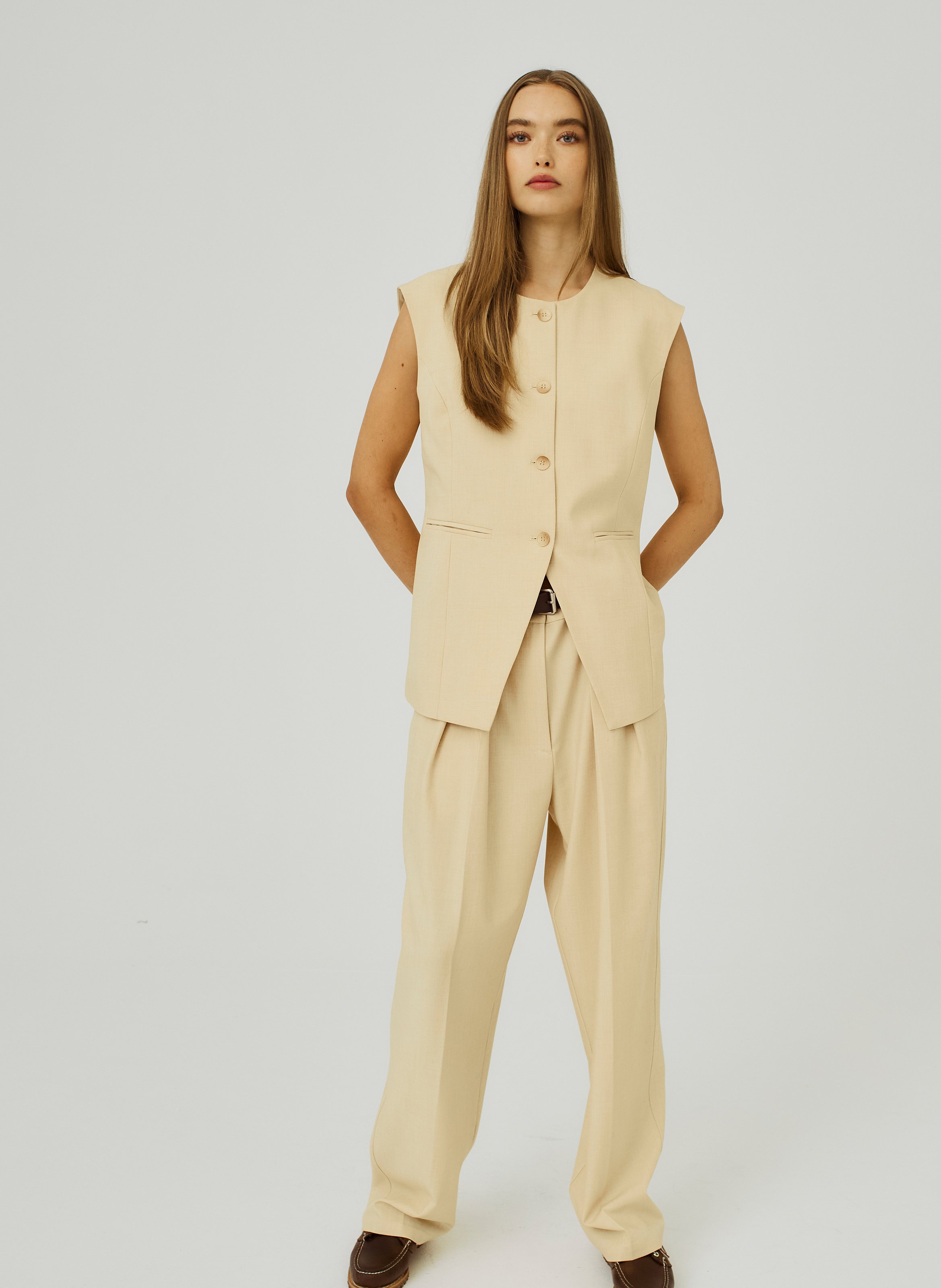 Sleeveless straight vest NORR Yellow