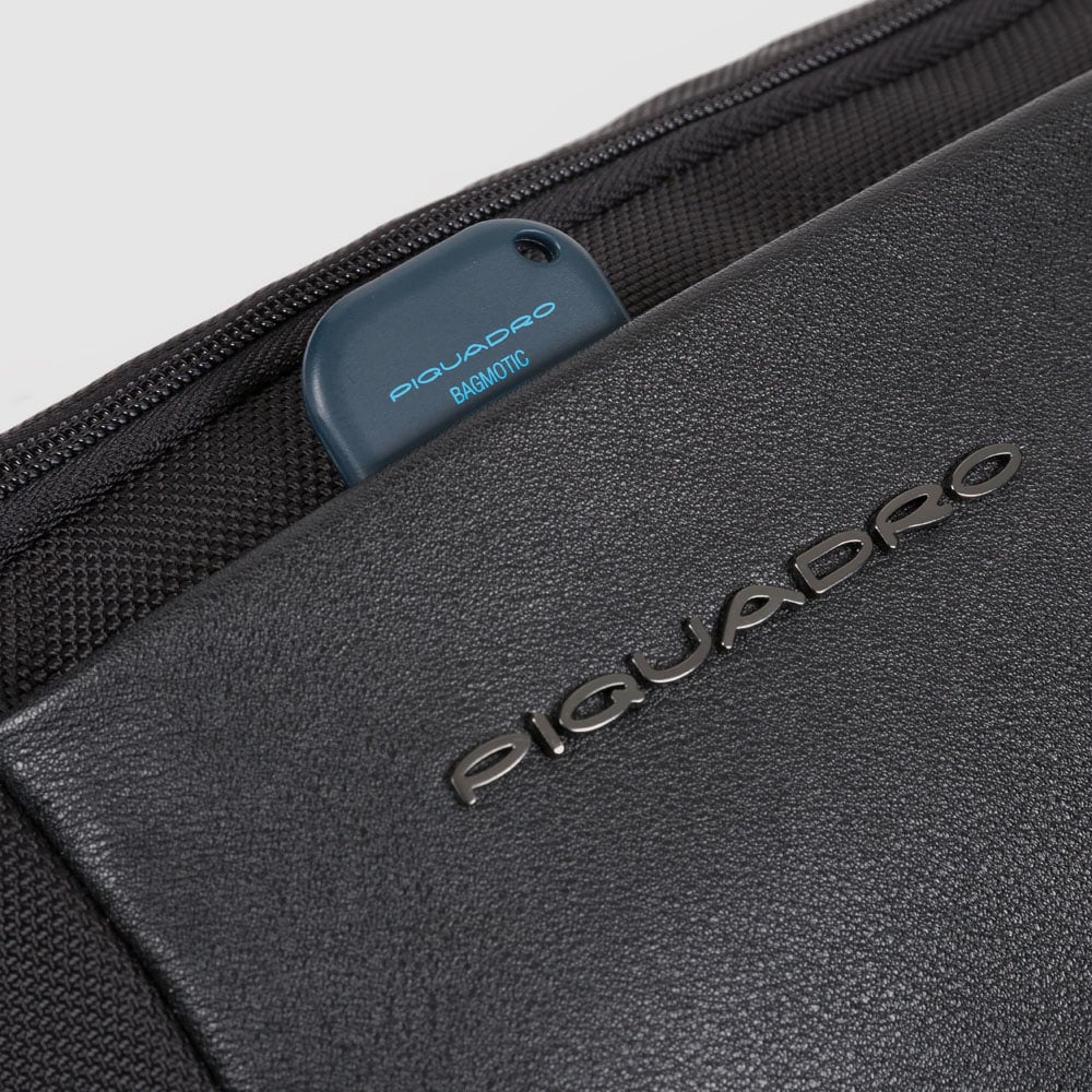 Leather waist bag PIQUADRO Black