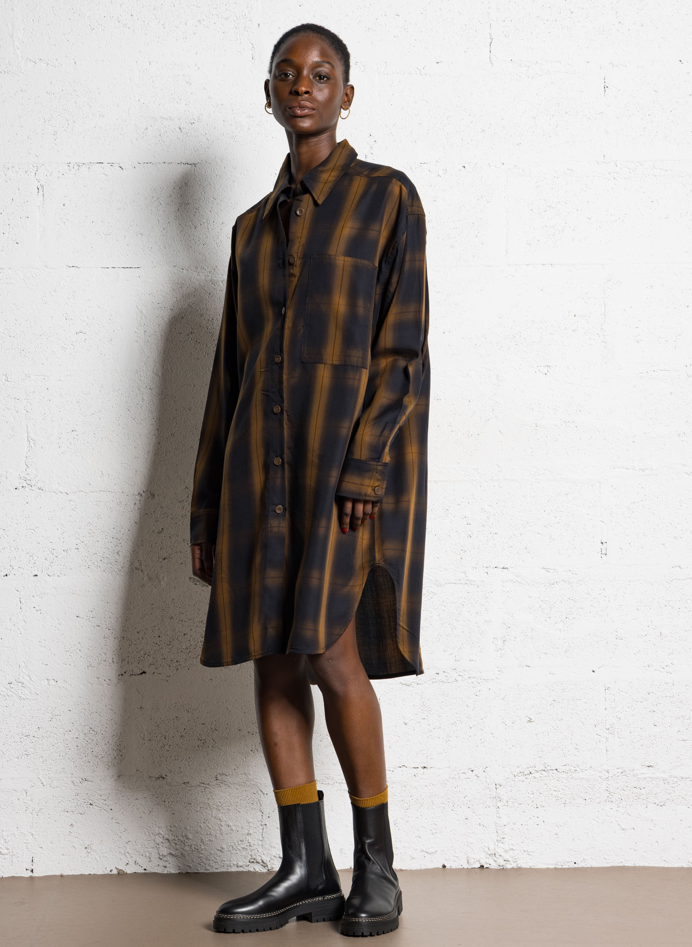 Robe courte chemise oversize à carreaux SEE U SOON Noir