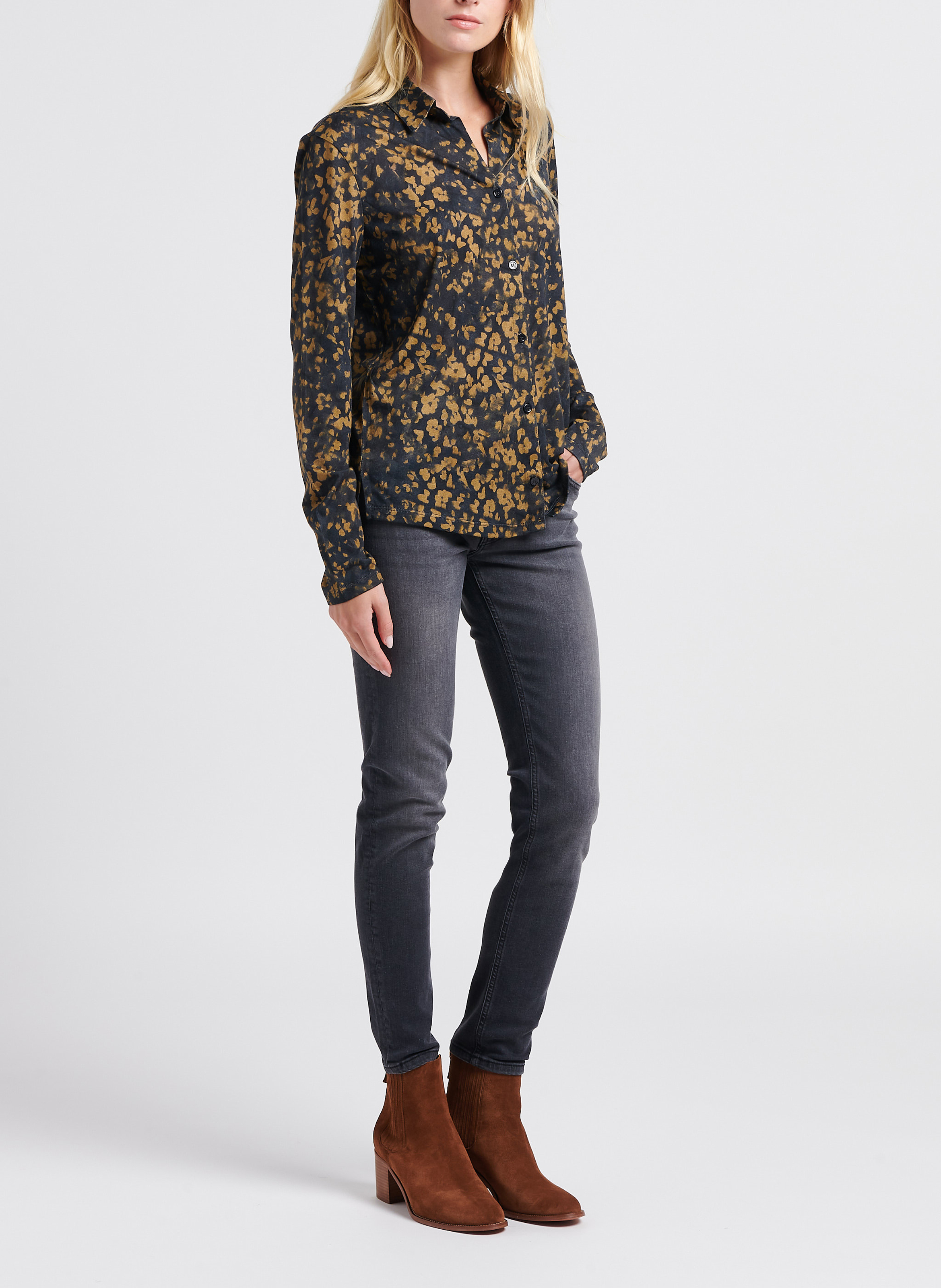 Bluse mit klassischem Kragen und Fleckenprints MAJESTIC FILATURES Blau