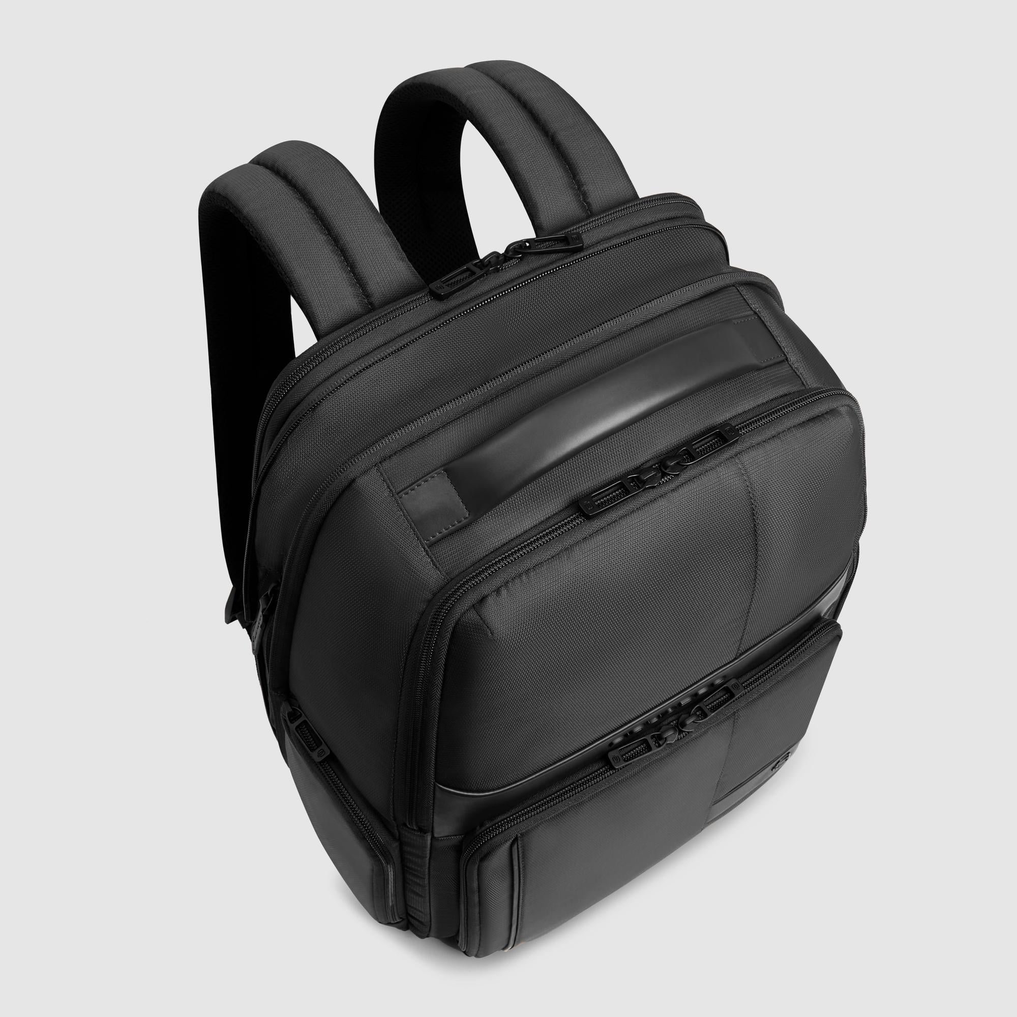 Expandable laptop backpack for 15.6" computer PIQUADRO Black