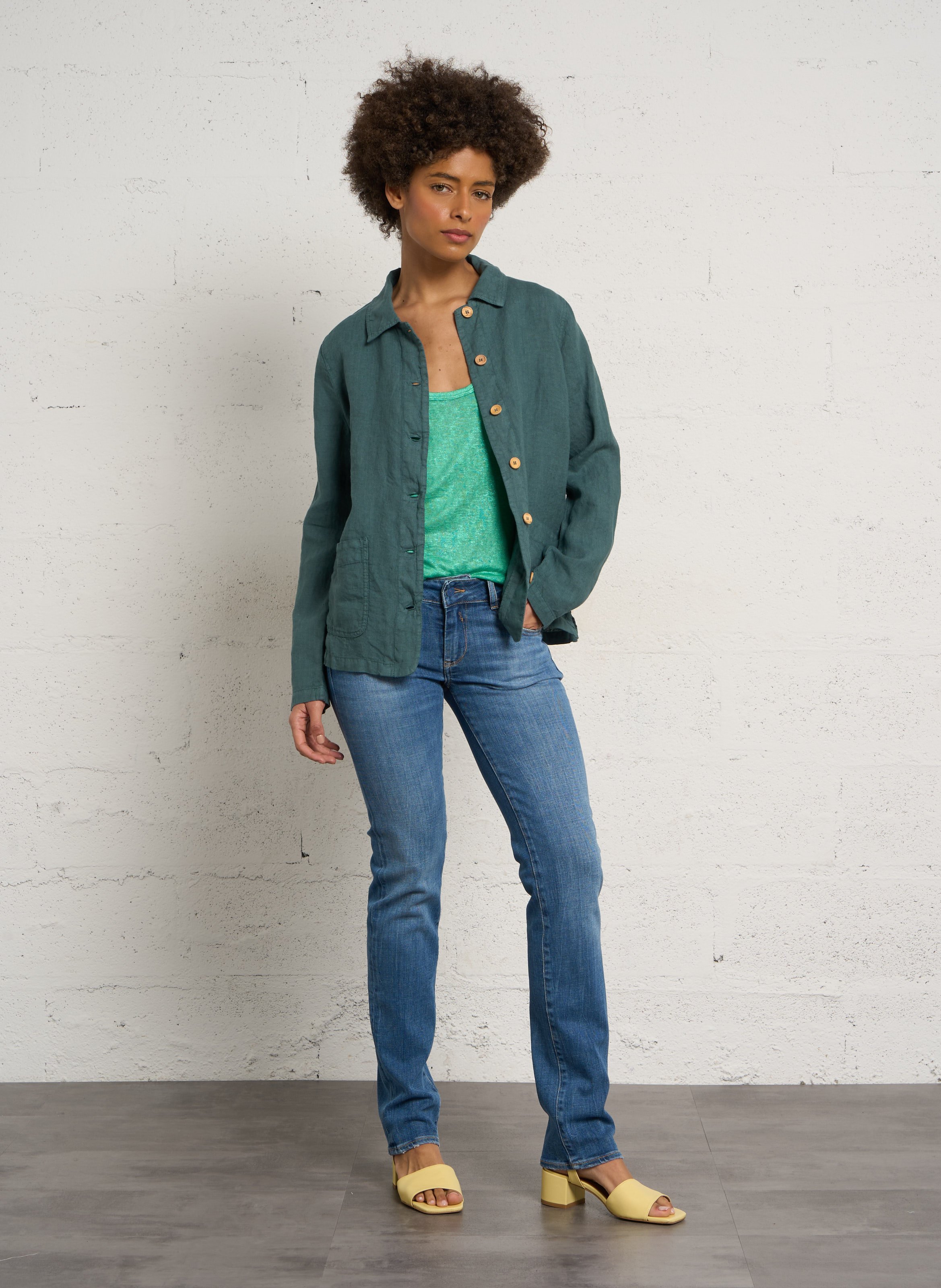 Sandalen aus Glanzleder mit Absatz - Look 6