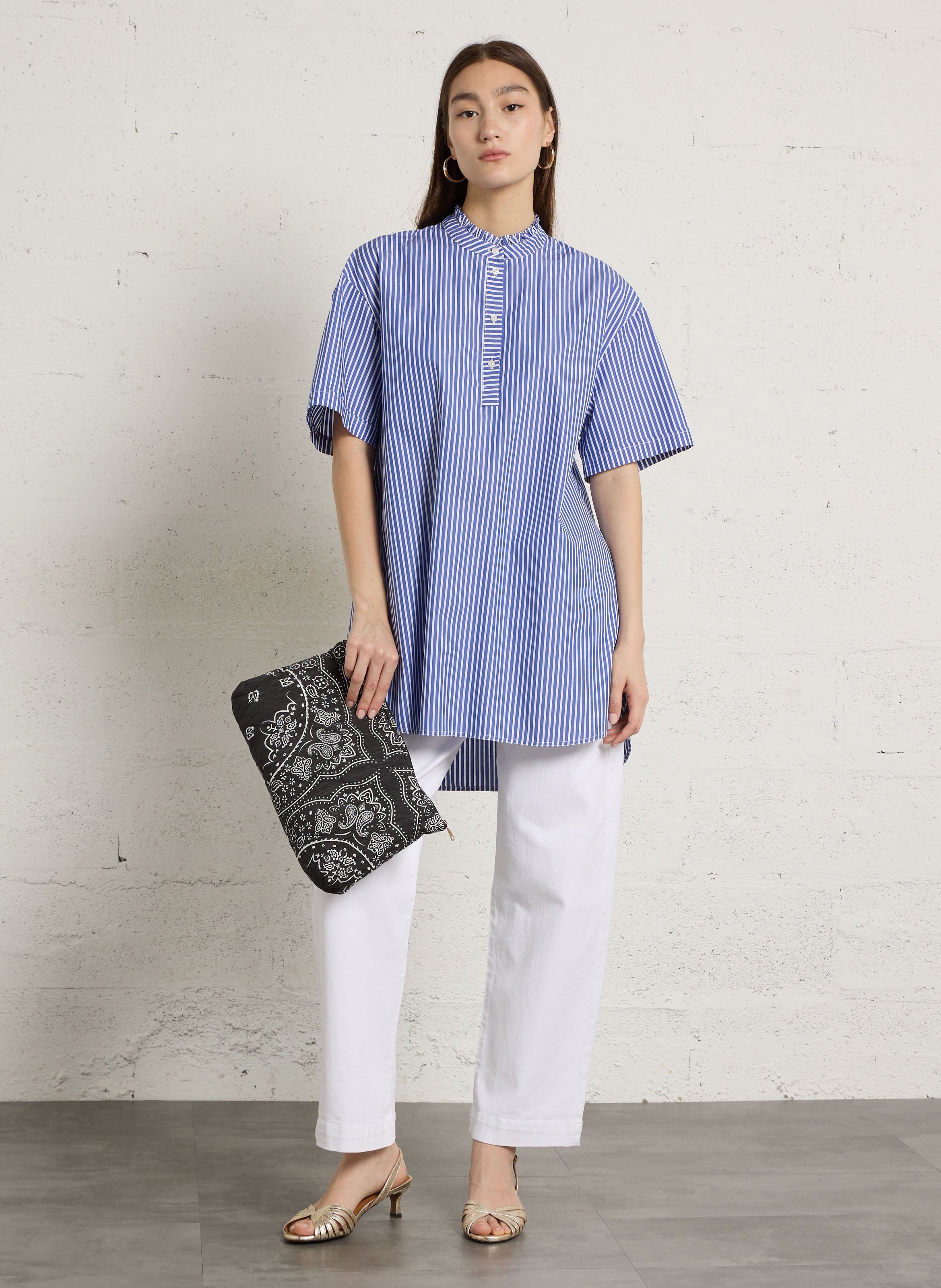Gedruckte gesteppte Clutch AOKYANOS Grau