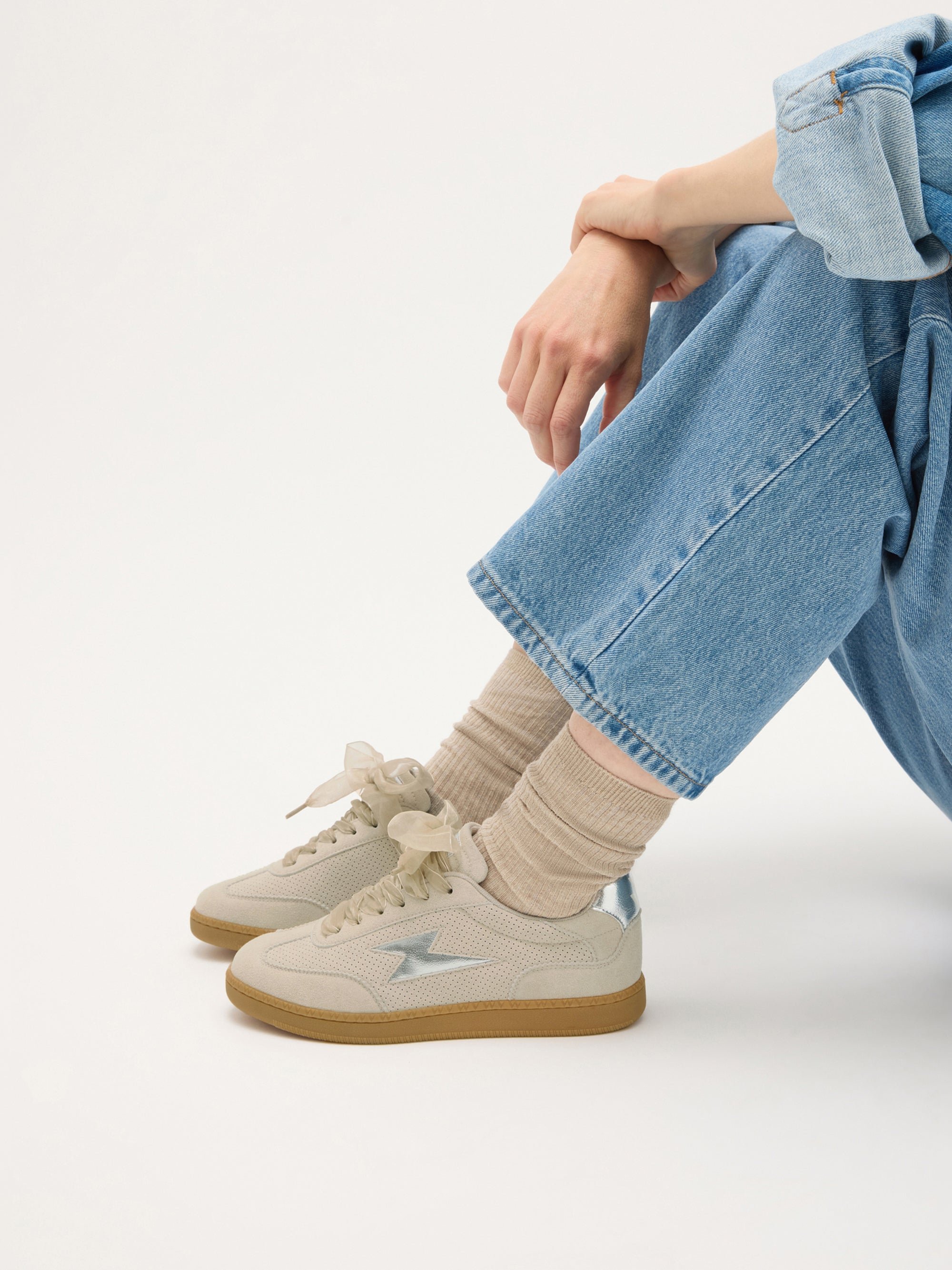 Lightning retro sole sneakers VANESSA WU Beige