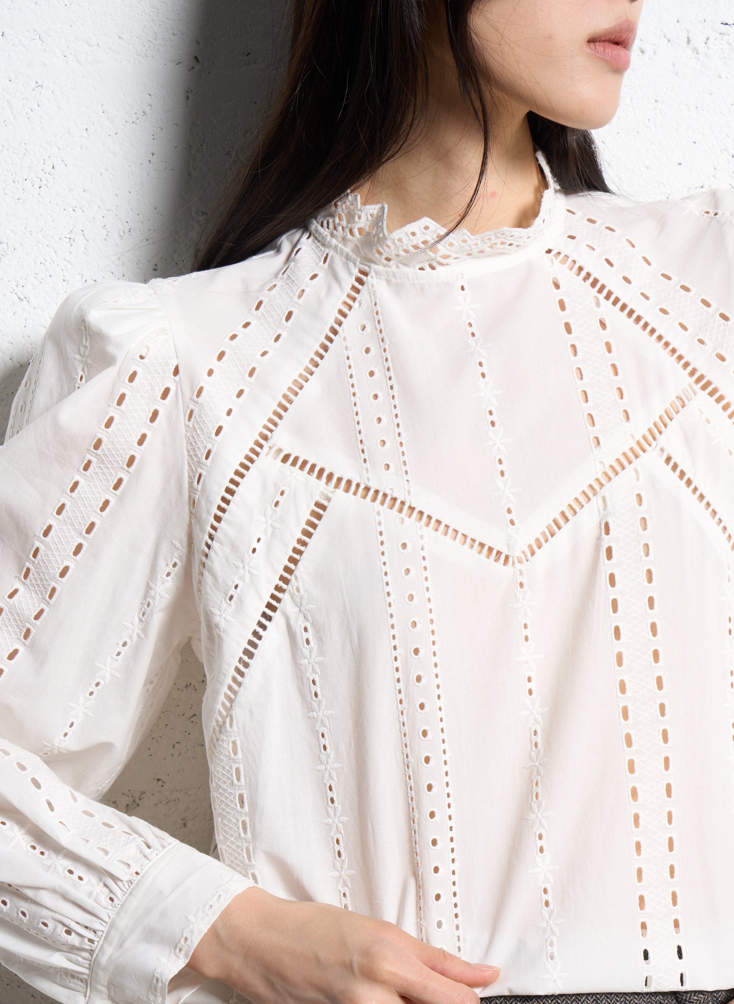 Blouse col victorien en coton bio SUNCOO Blanc