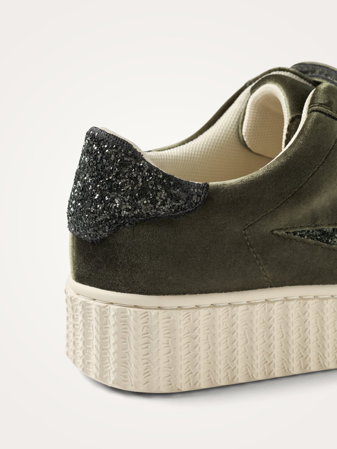 Baskets basses en velours et paillettes VANESSA WU Vert