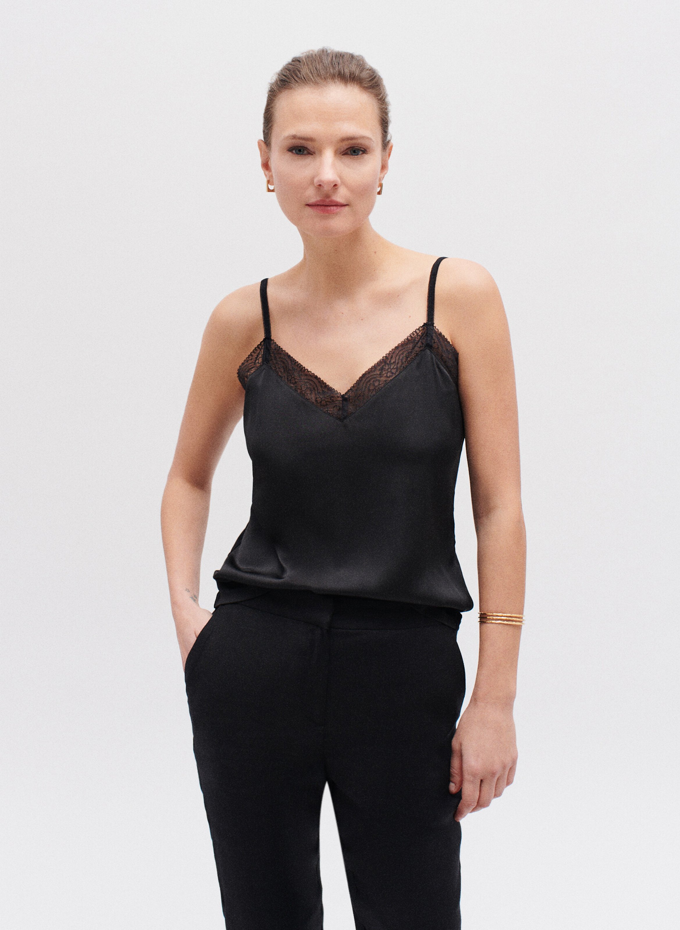 V-neck straight camisole with lace CAROLL Black