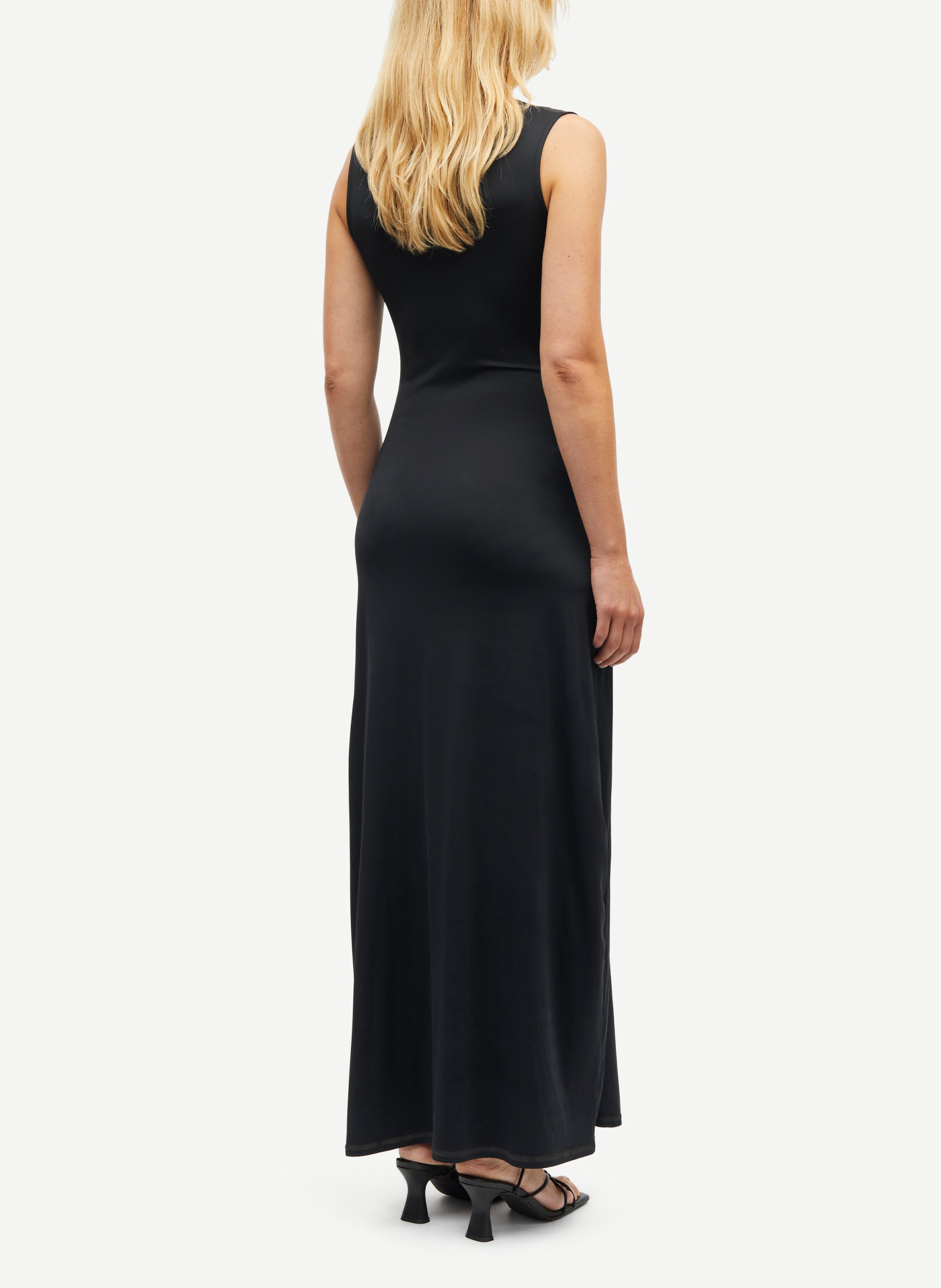 Robe longue col rond satiné SAMSOE SAMSOE Noir