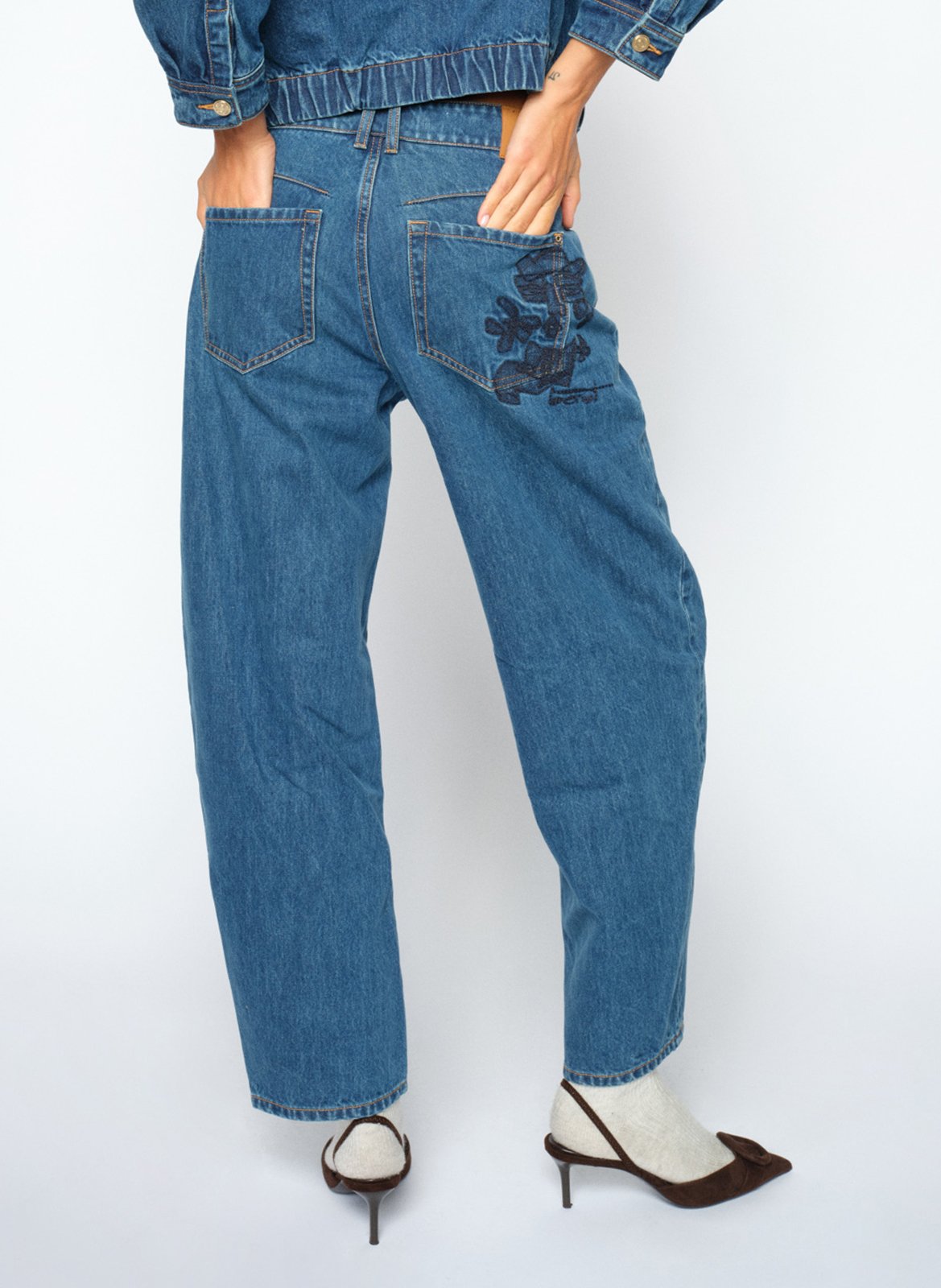 Jean droit uni à broderie dos MOS MOSH Bleu