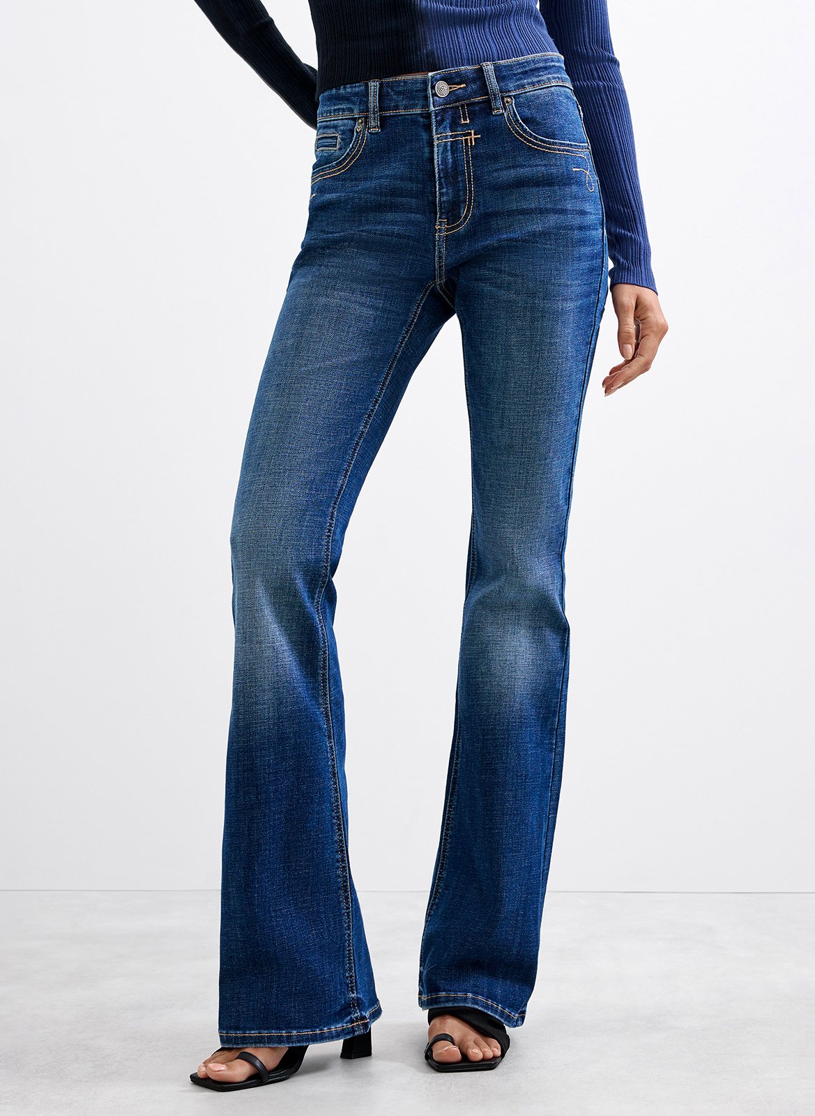 Kort donsjack met bontcapuchon DESIGUAL Blauw