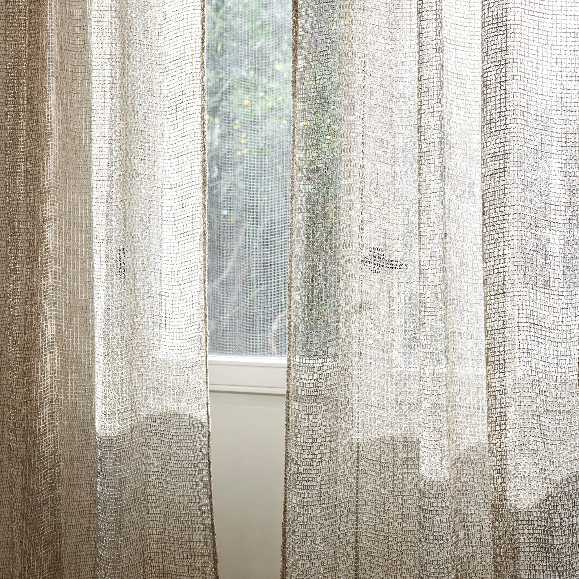 Net curtain with loops Beige
