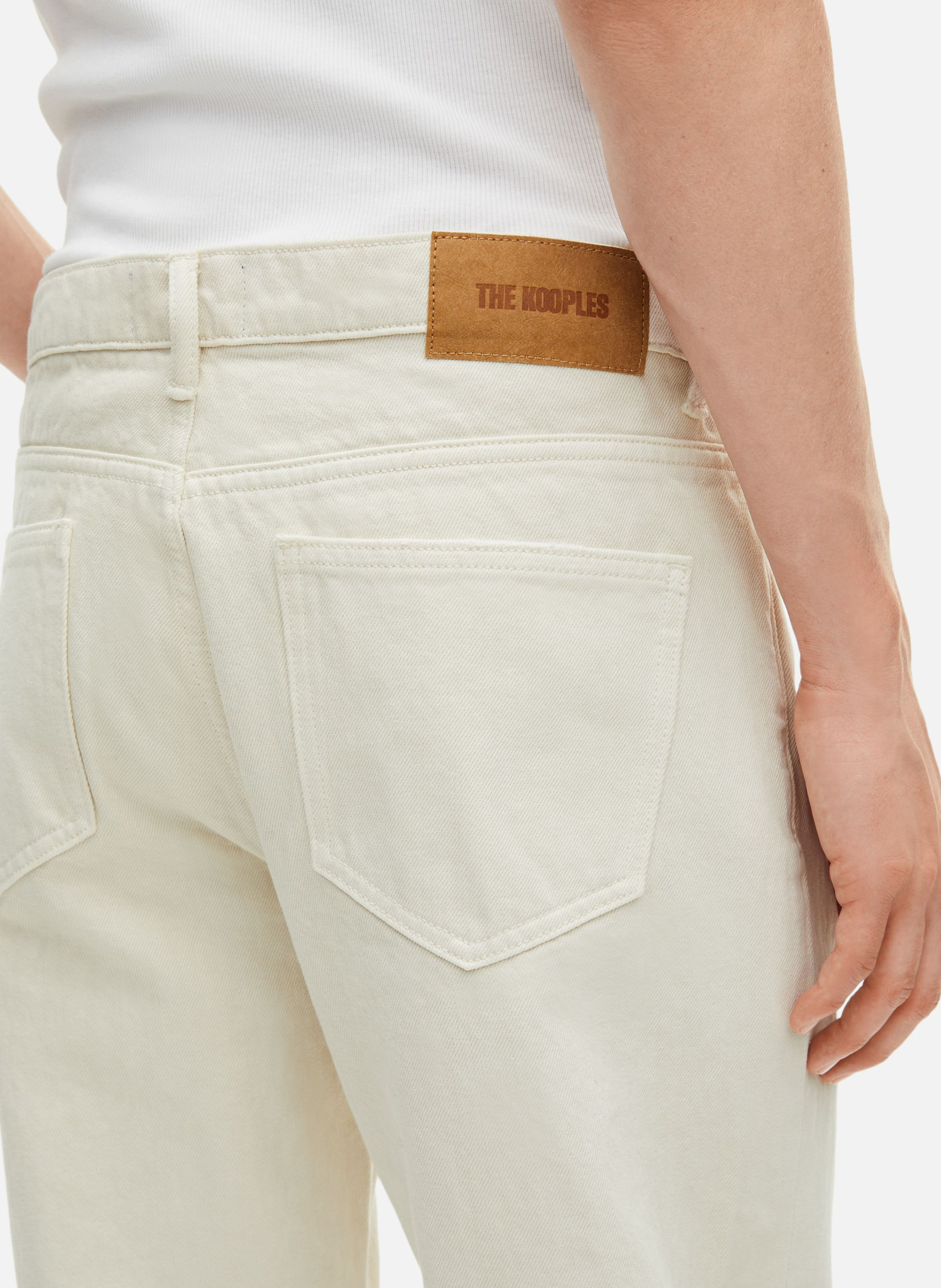 - Straight-leg jeans
- 5 pockets
- Straight cut
- Faded effect THE KOOPLES Beige