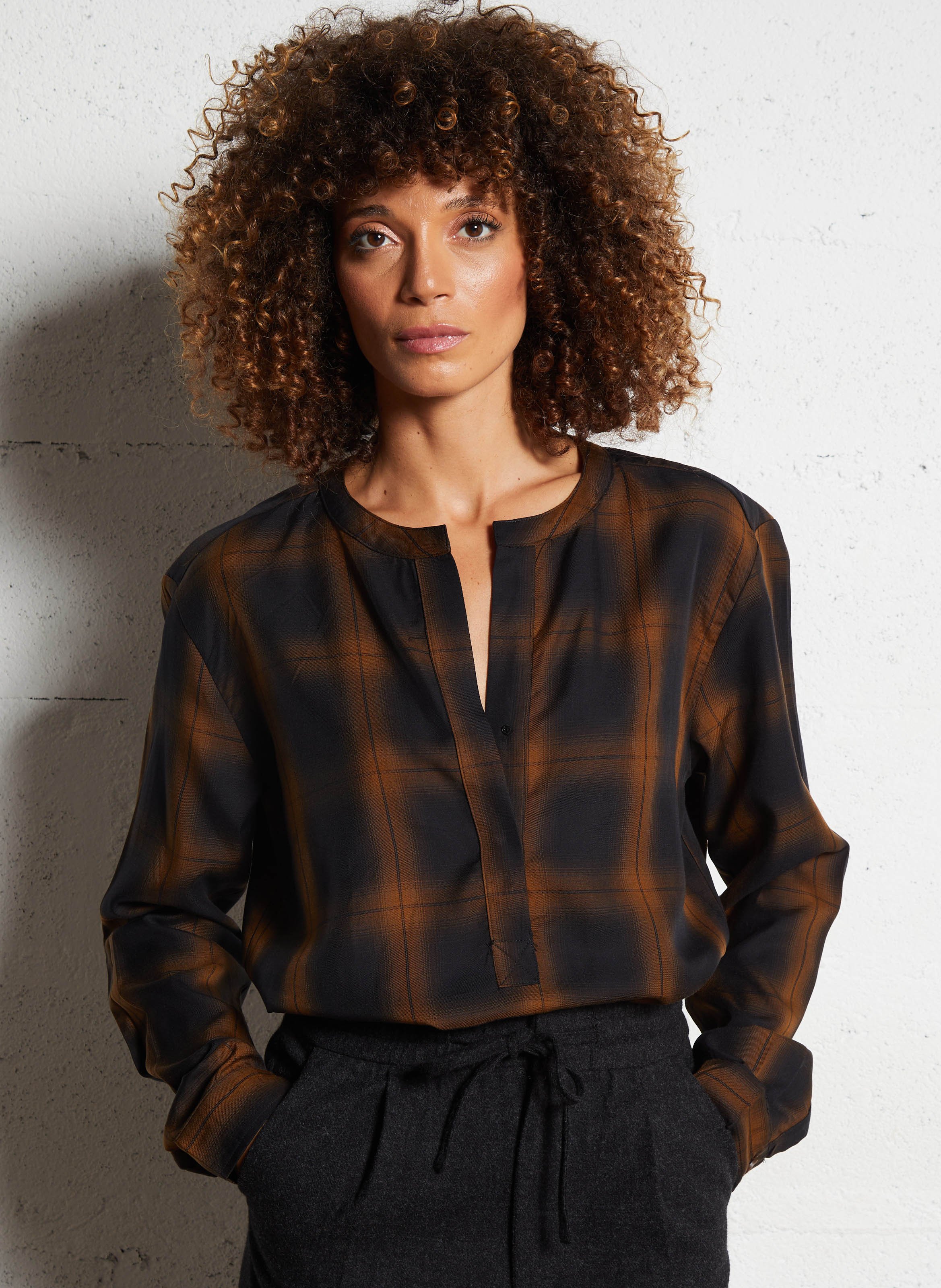 Loose checkered tunic blouse SEE U SOON Black