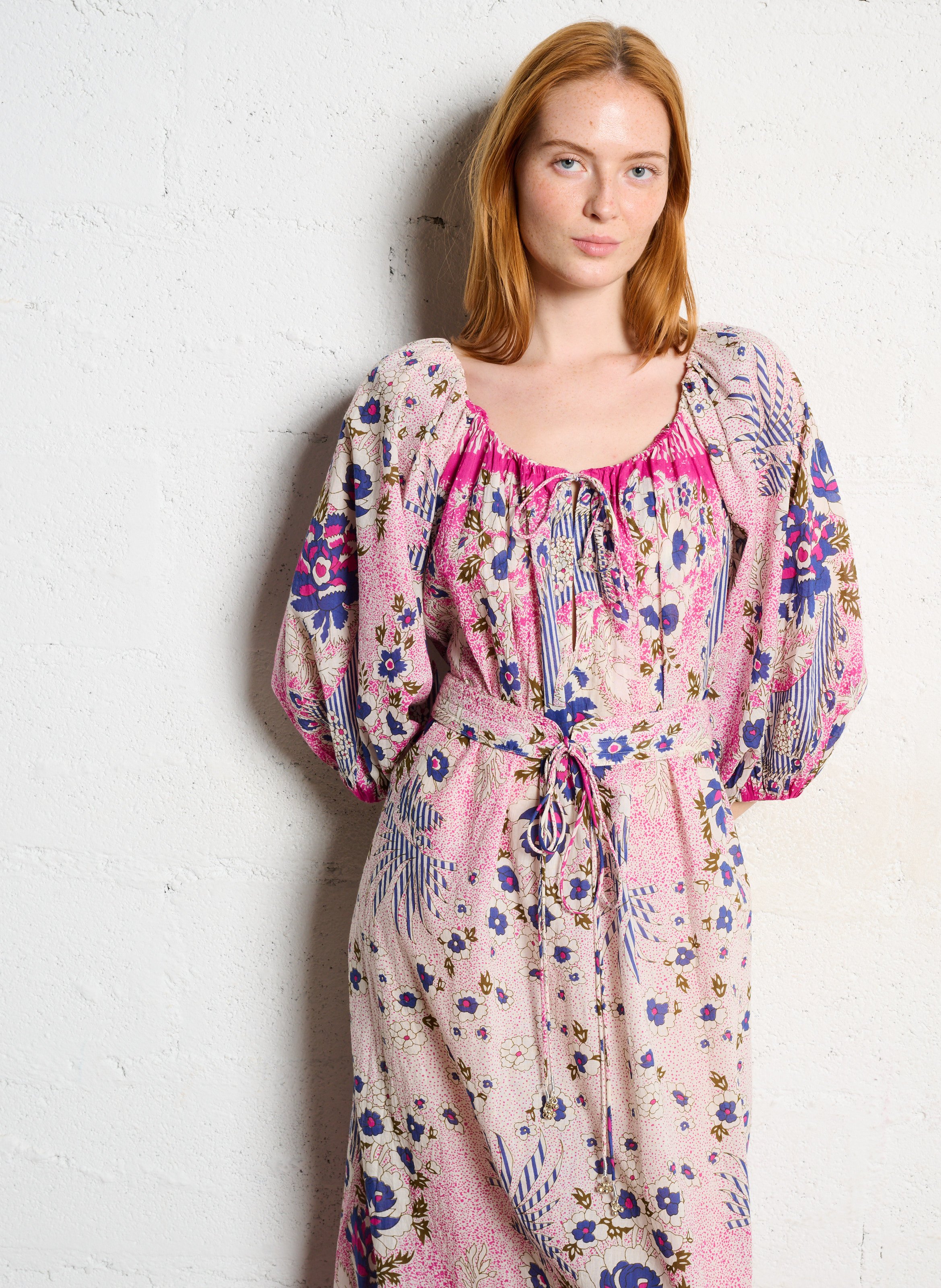 Langes Kleid mit Wasserfallausschnitt aus Baumwolle ANTIK BATIK Rosa