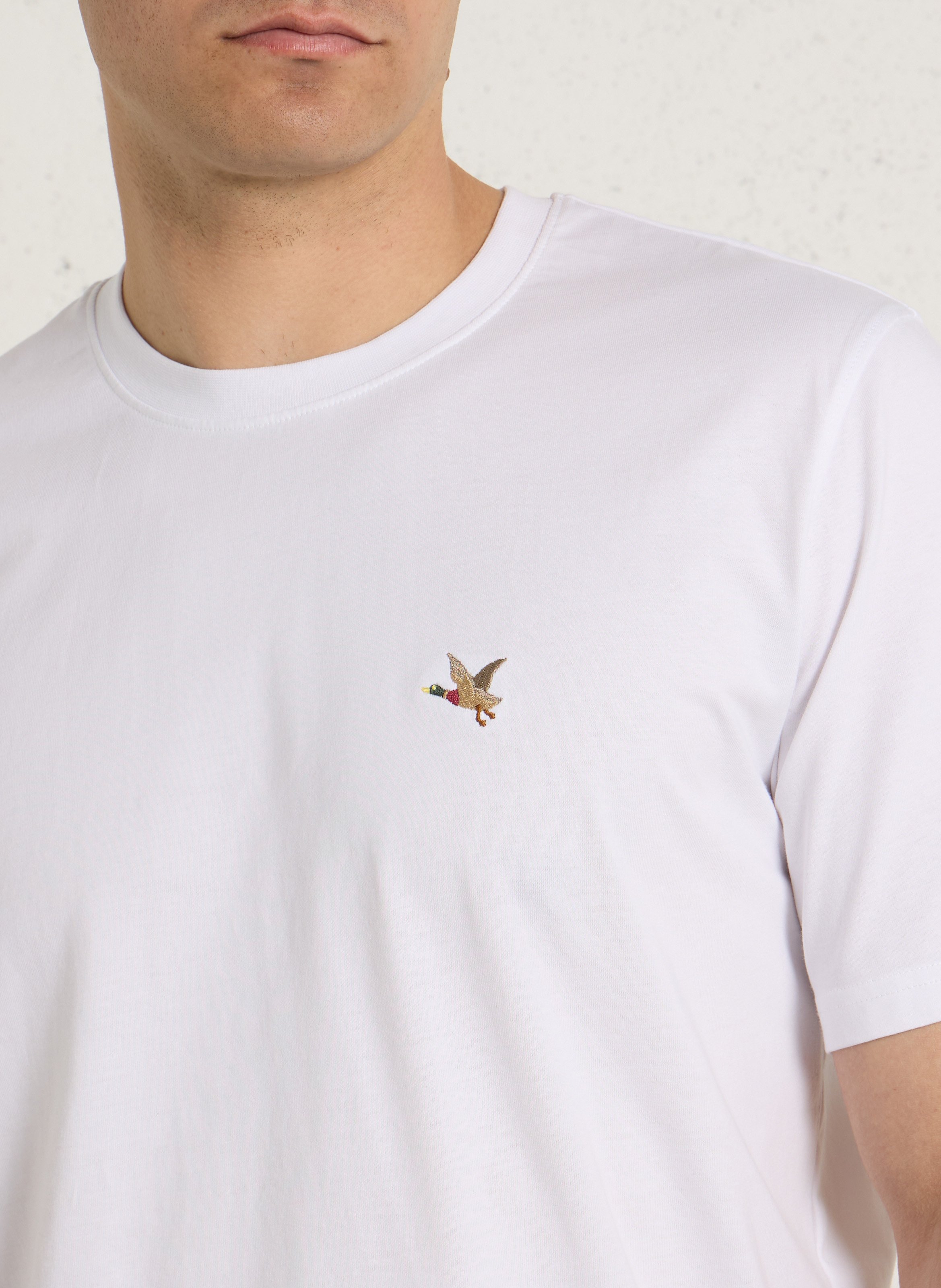 Tee-shirt droit col rond uni à logo brodé CHEVIGNON Blanc