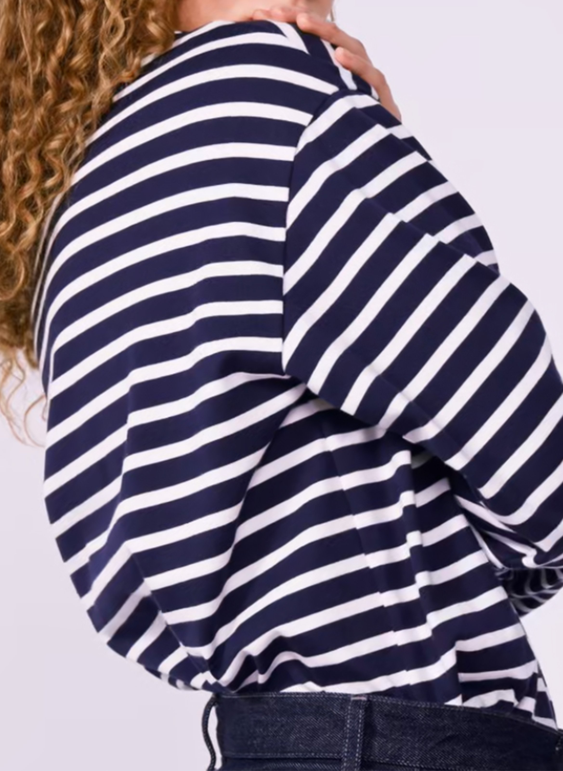 Gerader Streifen-T-Shirt PETIT BATEAU Grau