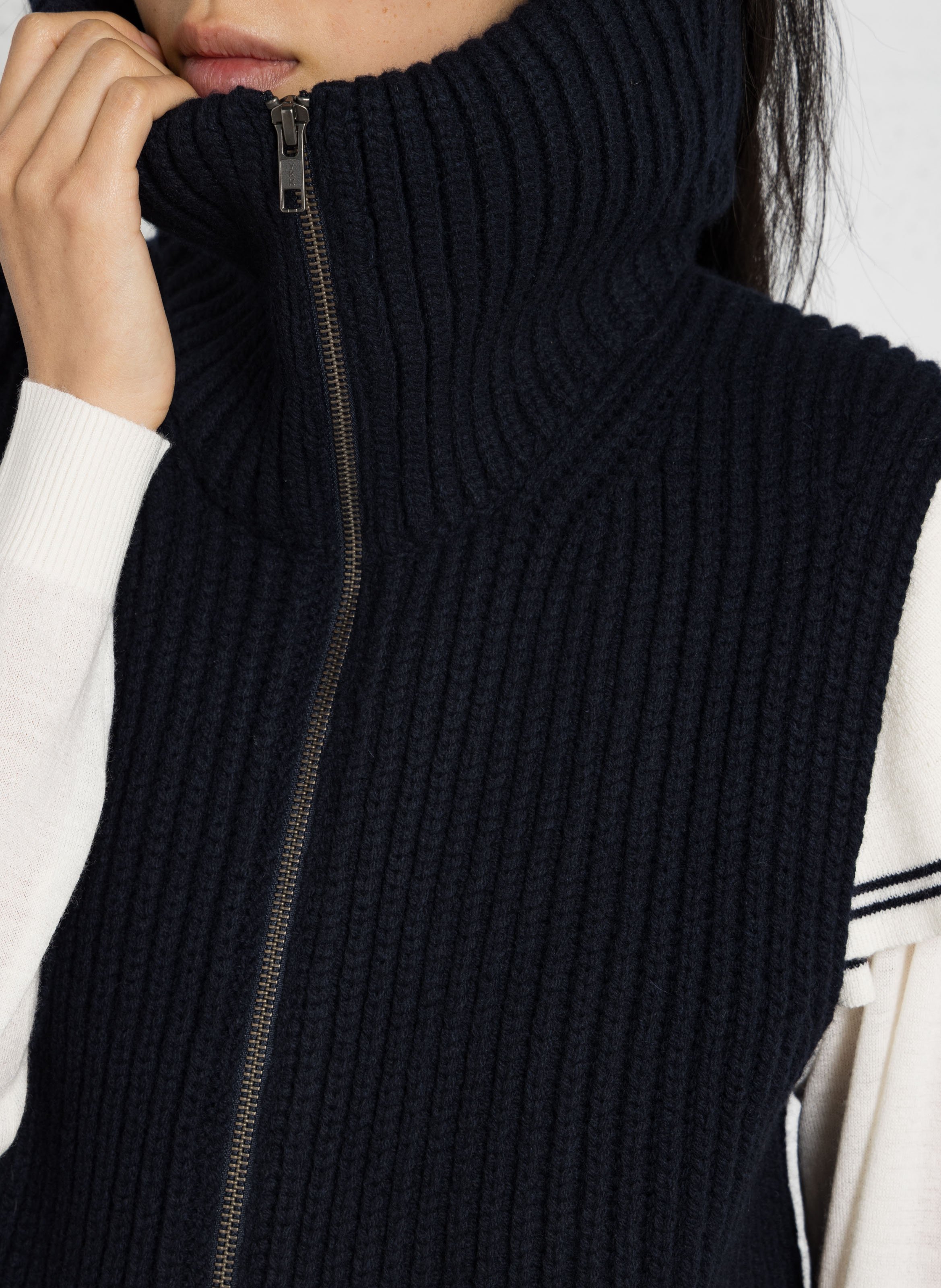 Straight ribbed wool vest SOEUR Blue