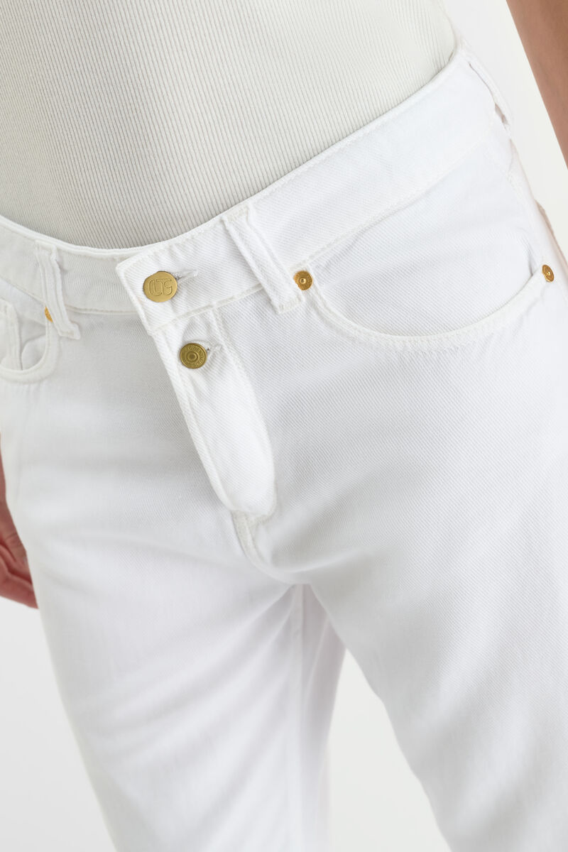 Loose, oversized girlfriend jeans, 7/8 length LE TEMPS DES CERISES White