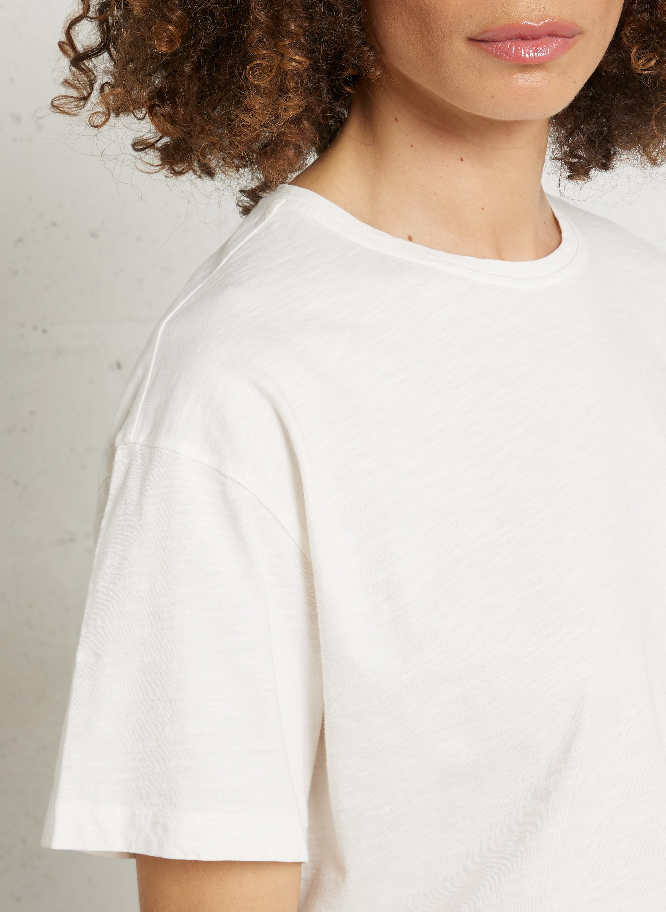 Tee-shirt droit col rond en coton DES PETITS HAUTS Beige