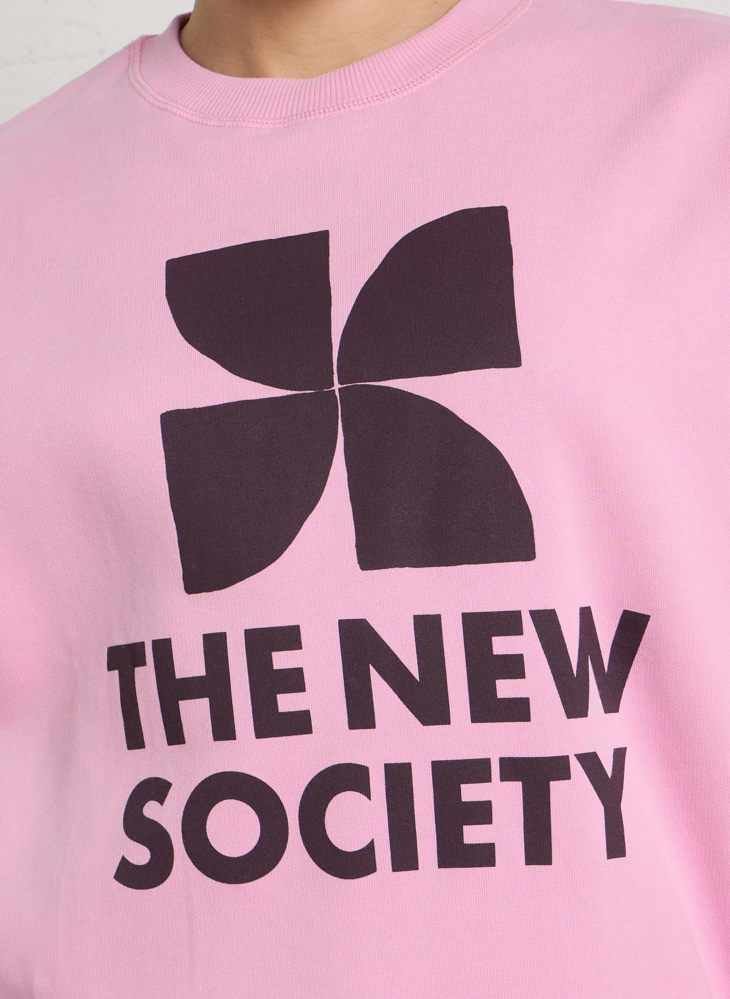 Weites Baumwoll-Sweatshirt mit Siebdruck THE NEW SOCIETY Violett