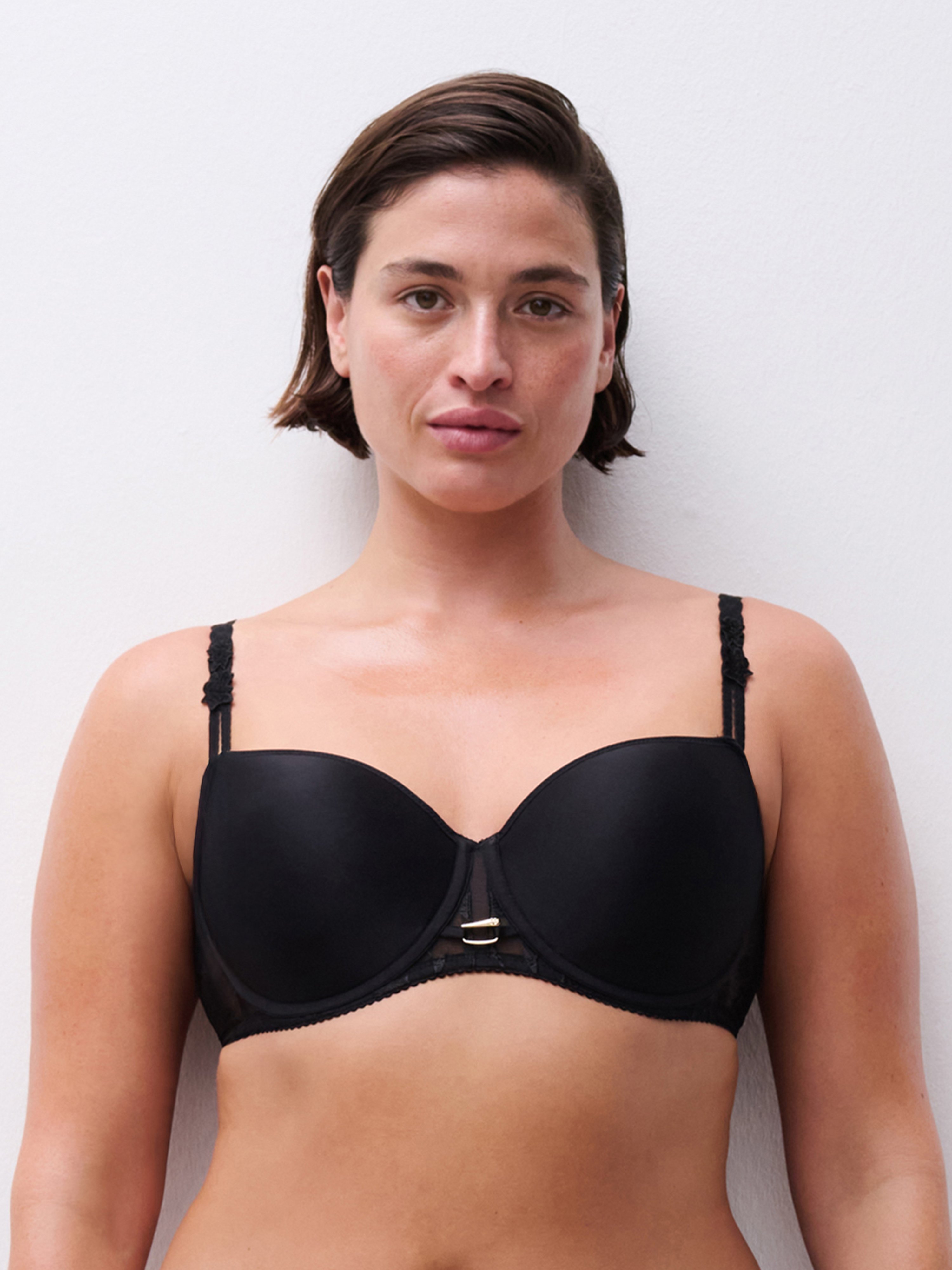 Memory foam balcony bra with floral embroidery CHANTELLE Black