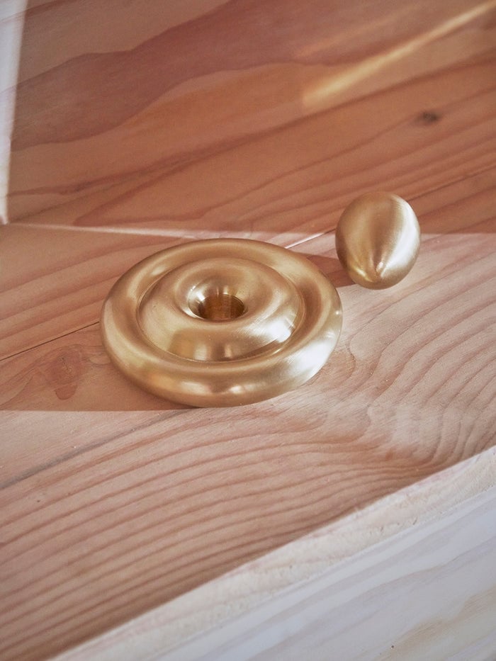 Brass candle holder OYOY LIVING DESIGN Beige