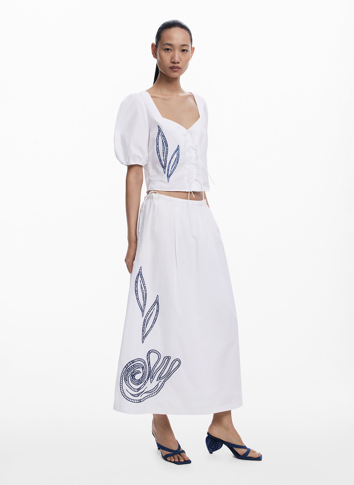 Bestickte Baumwollbluse mit V-Ausschnitt DESIGUAL Weiss