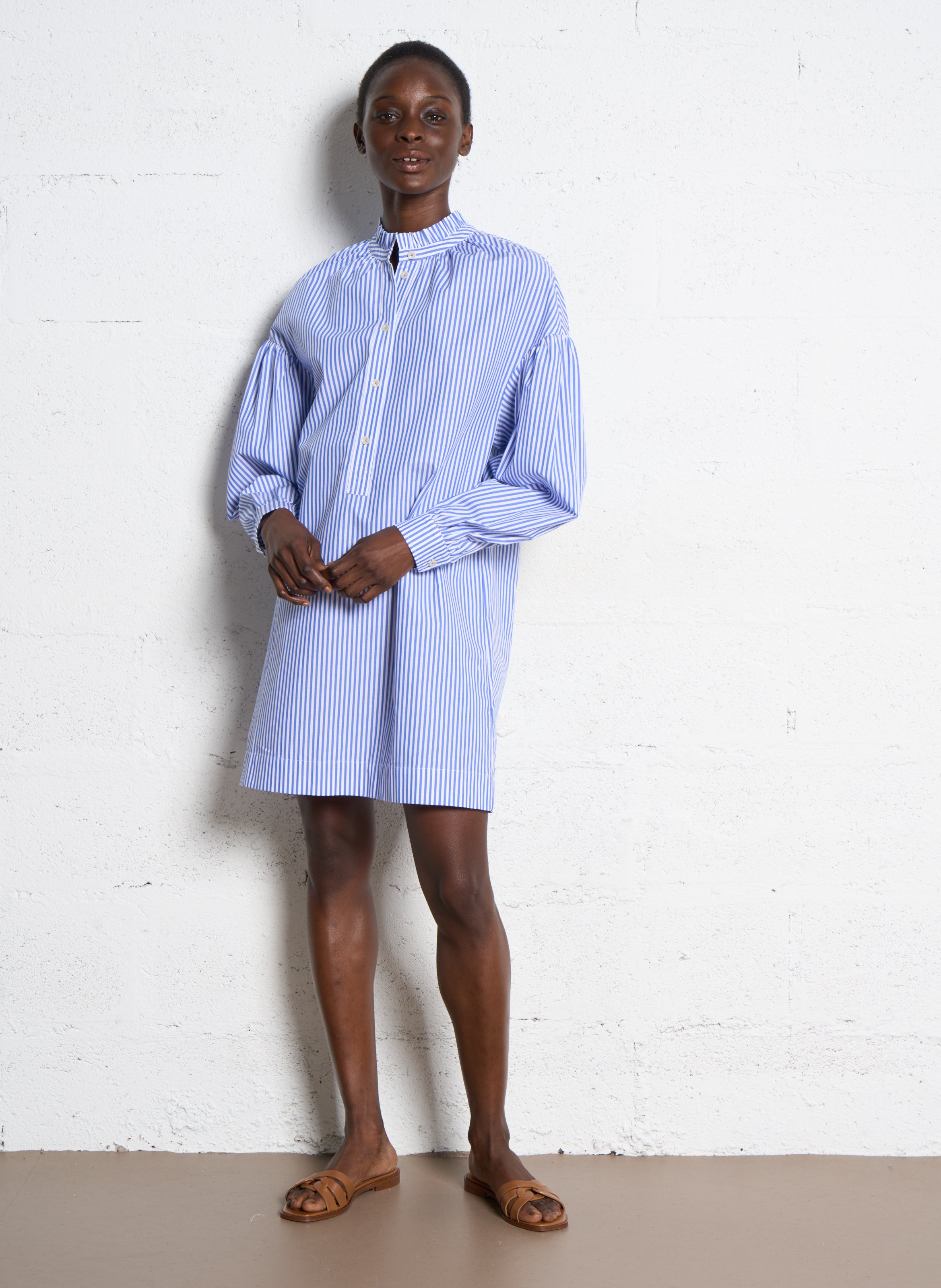 Robe courte à col victorien rayée en coton TINSELS Bleu