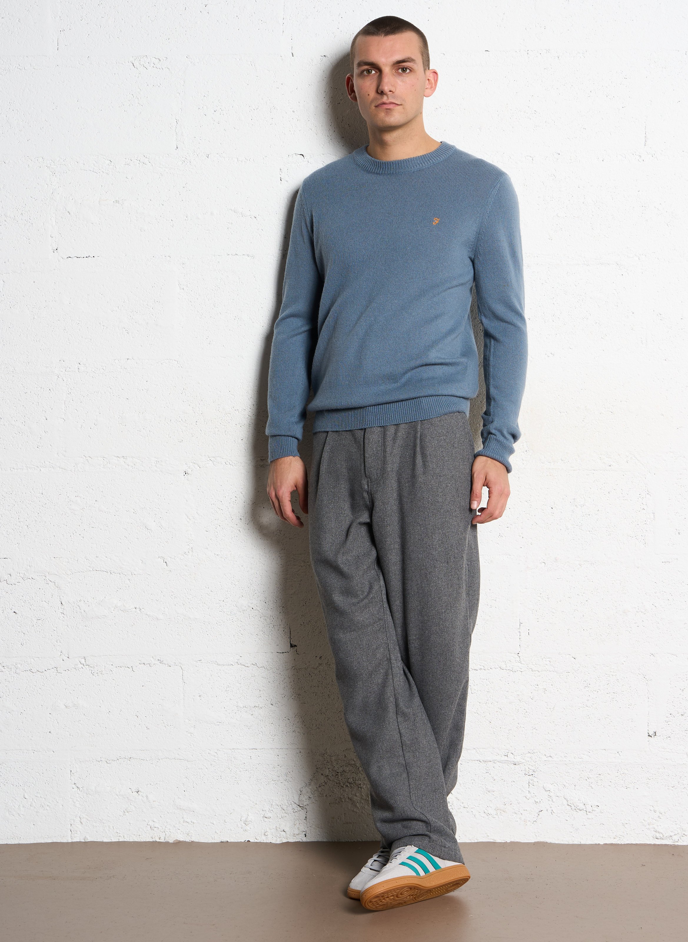 Baskets basses en cuir ADIDAS Gris