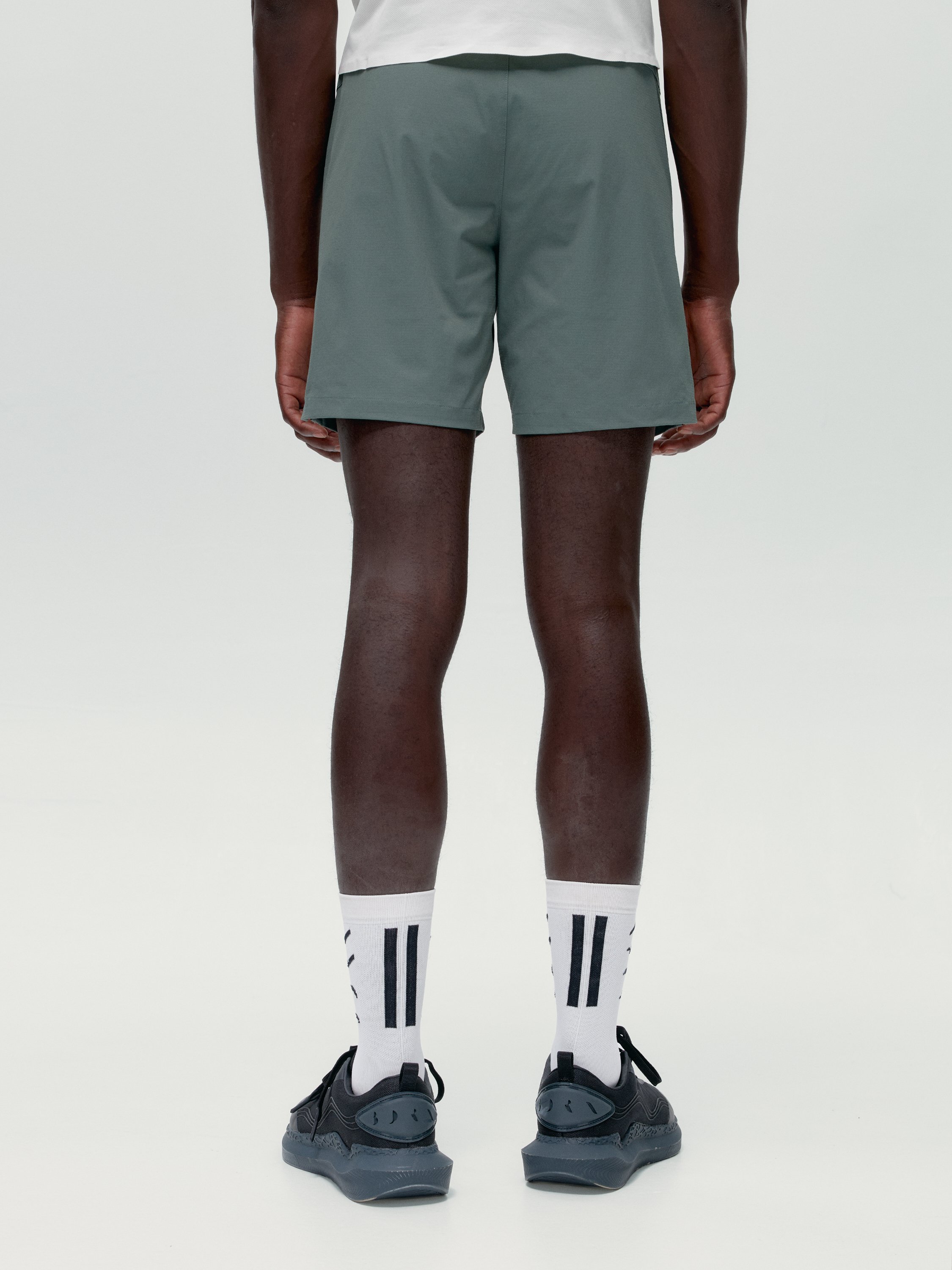 Short men's sports training recovery RHEIN 2.0 BORN Green