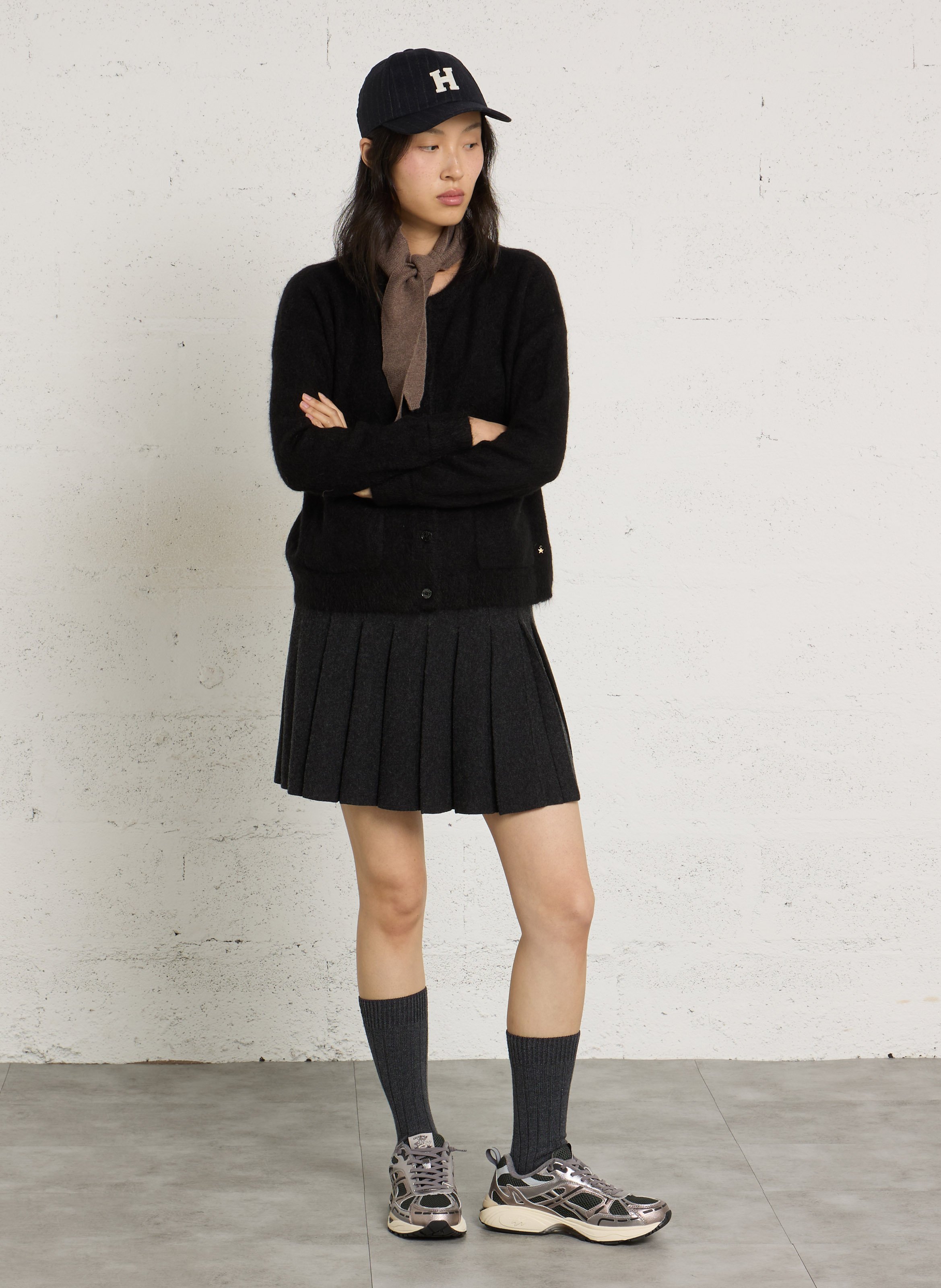 Straight round-neck wool-blend cardigan DES PETITS HAUTS Black