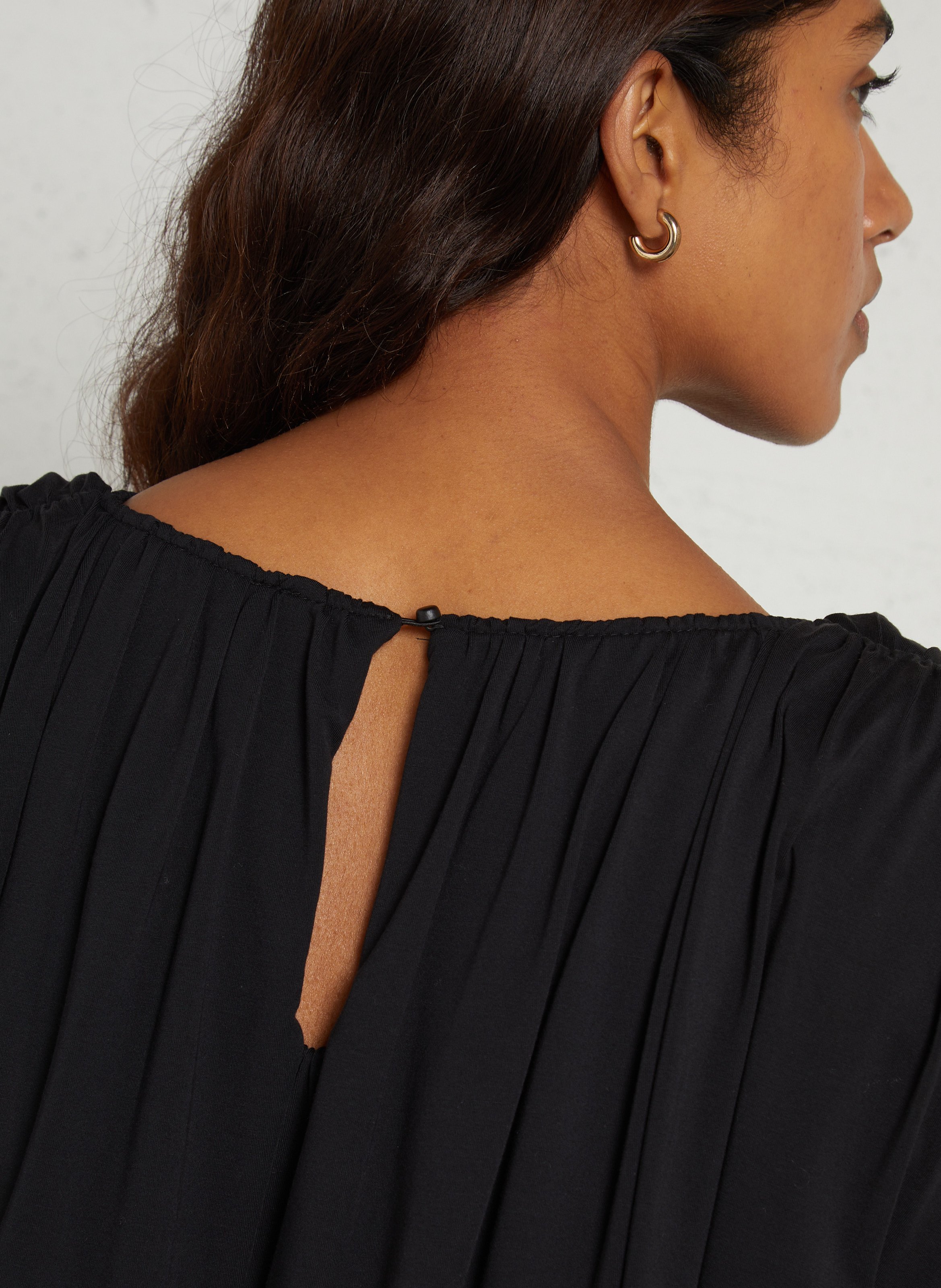 Top droit col rond plissé IMPERIAL Noir