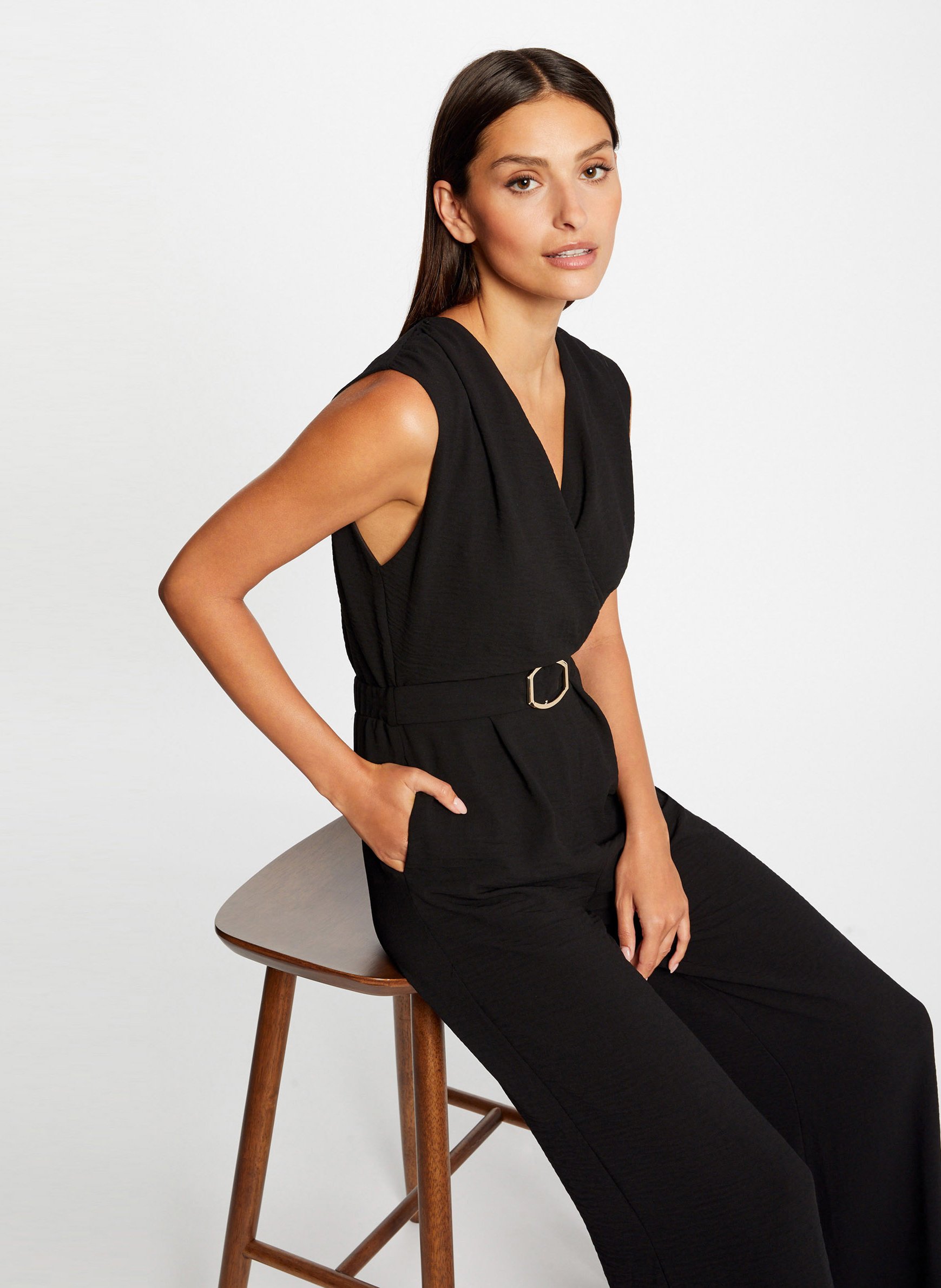 Rechte, mouwloze jumpsuit MORGAN Zwart