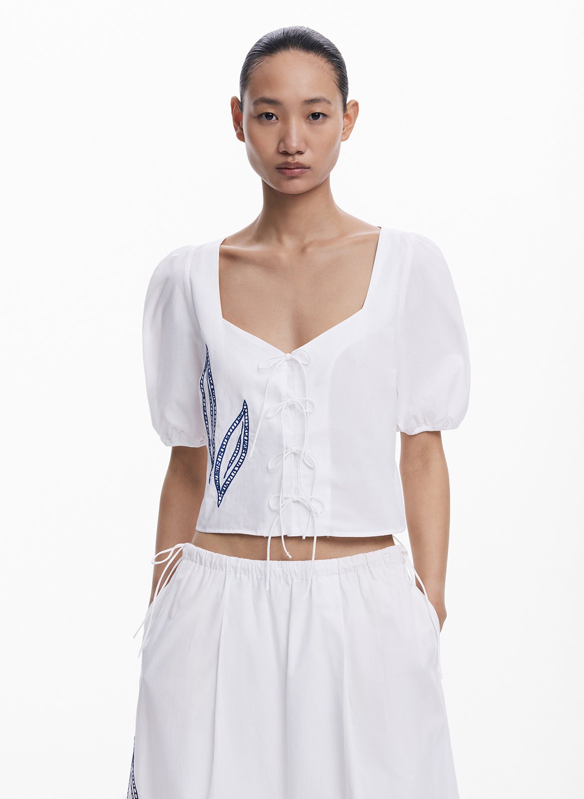 Bestickte Baumwollbluse mit V-Ausschnitt DESIGUAL Weiss