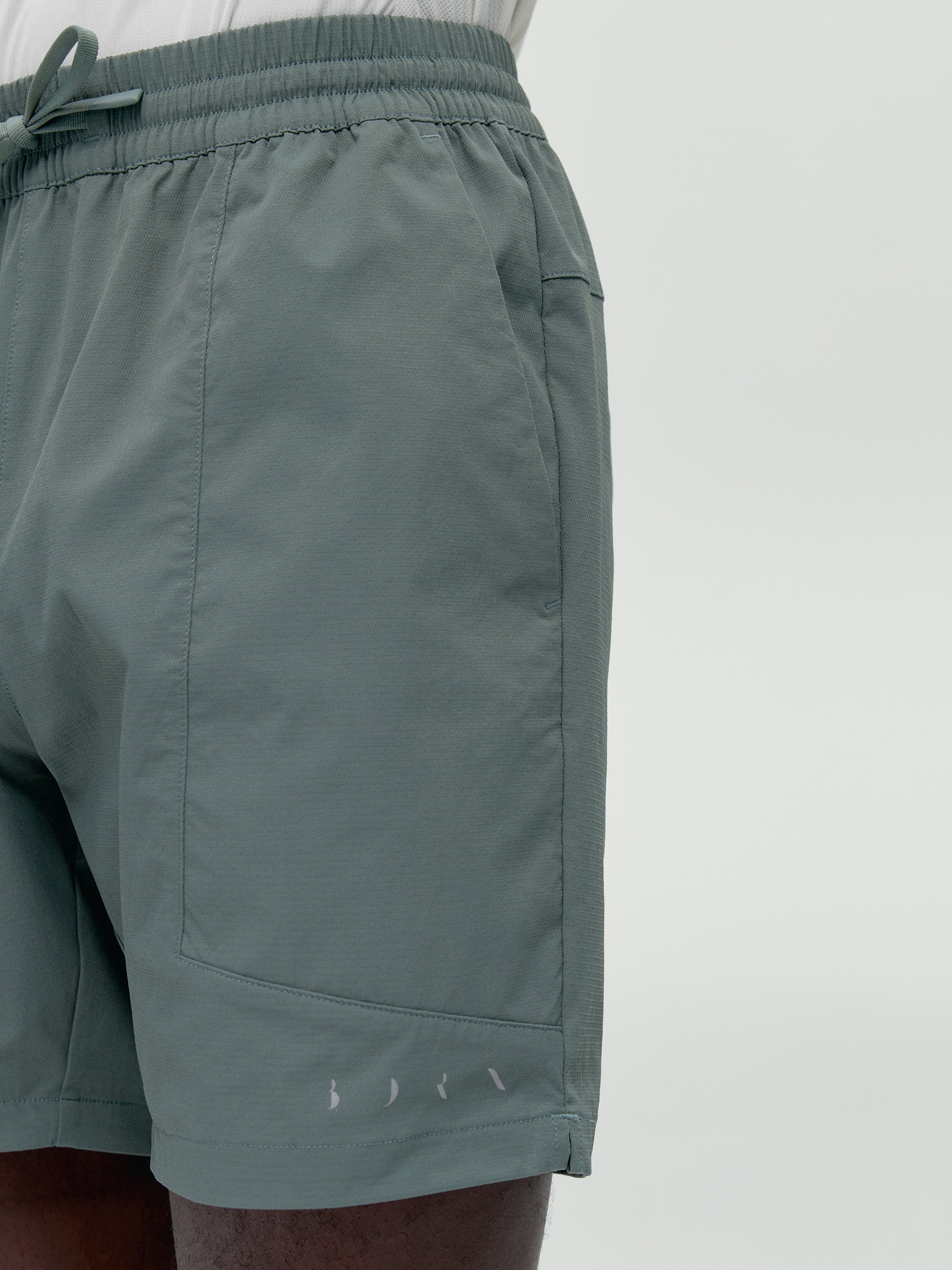 Short men's sports training recovery RHEIN 2.0 BORN Green