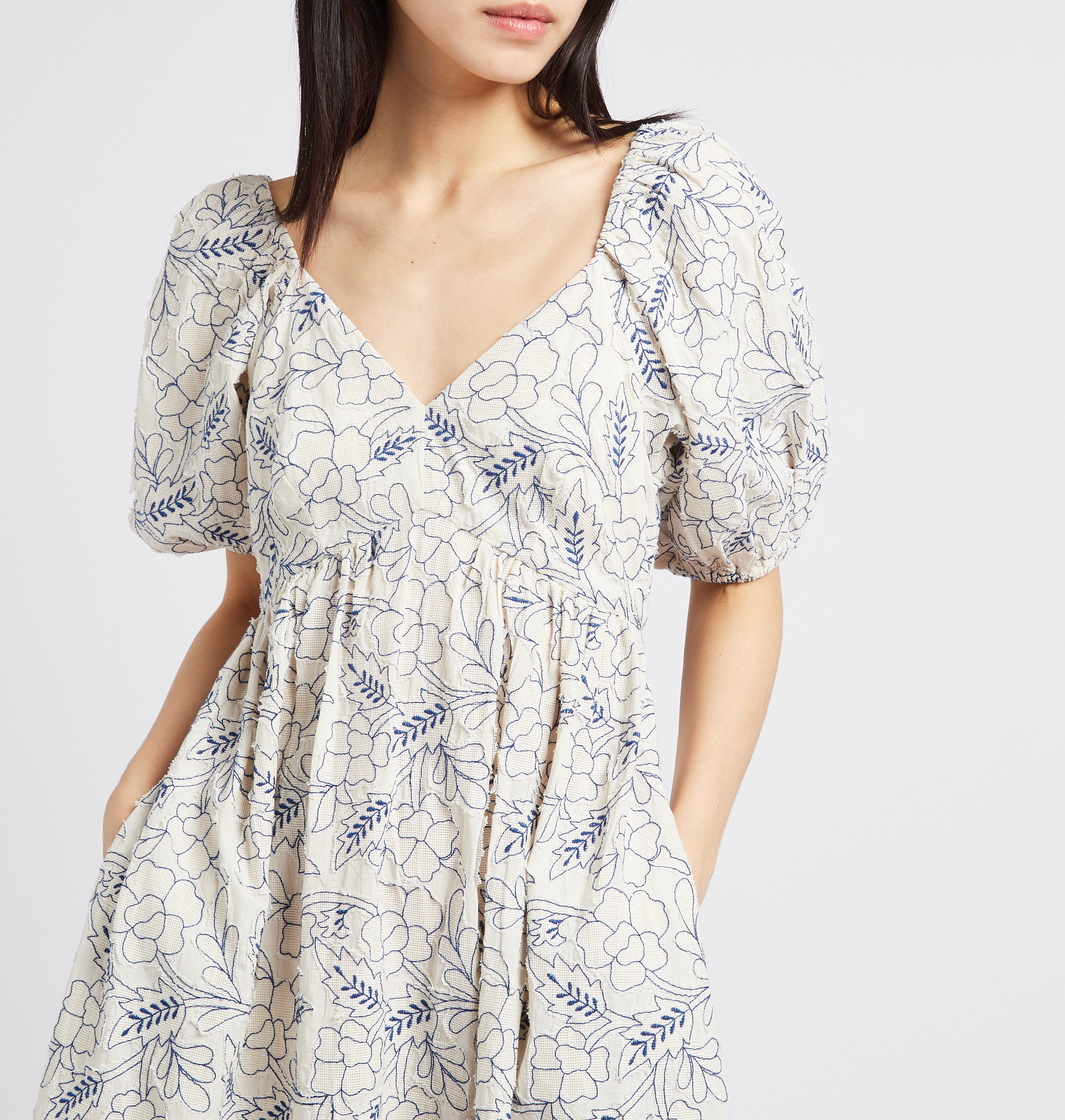 Lange, katoenen jurk met V-hals en borduursel PAUL AND JOE Wit