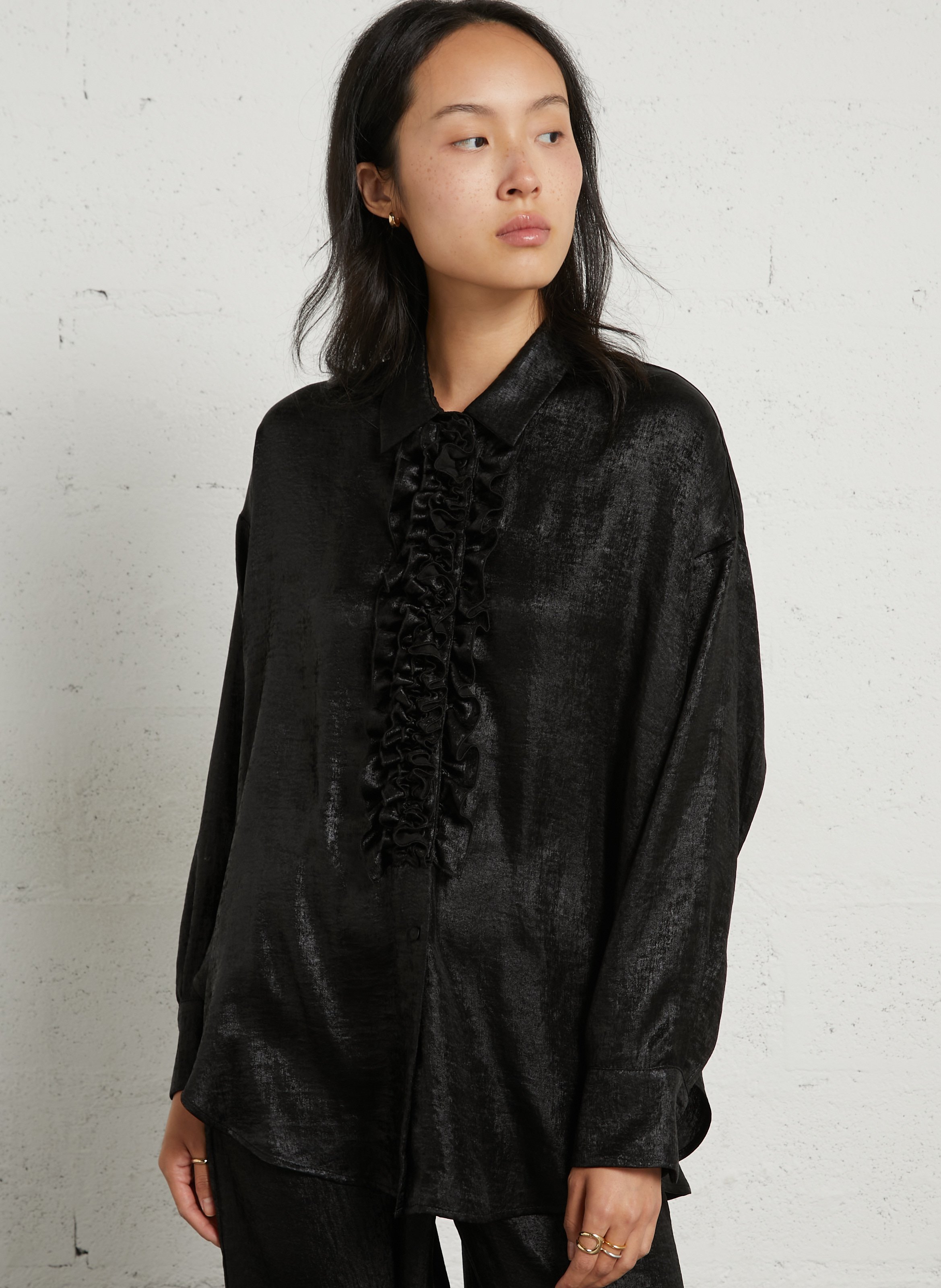 Straight shirt with classic collar MOMONI Black