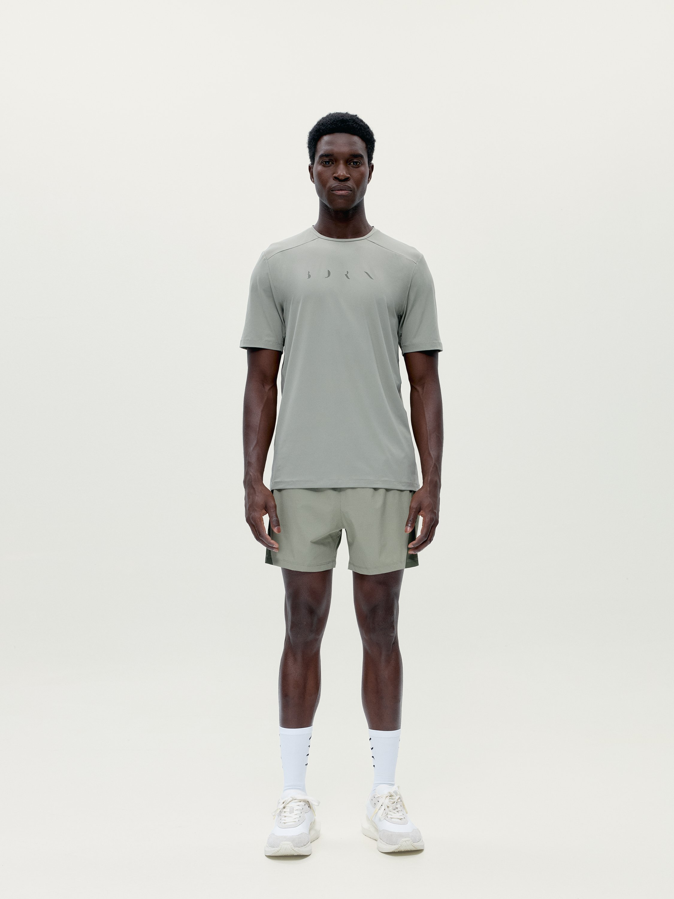 Short-sleeve performance sports t-shirt VOLTA 2.0 | Green BORN Men