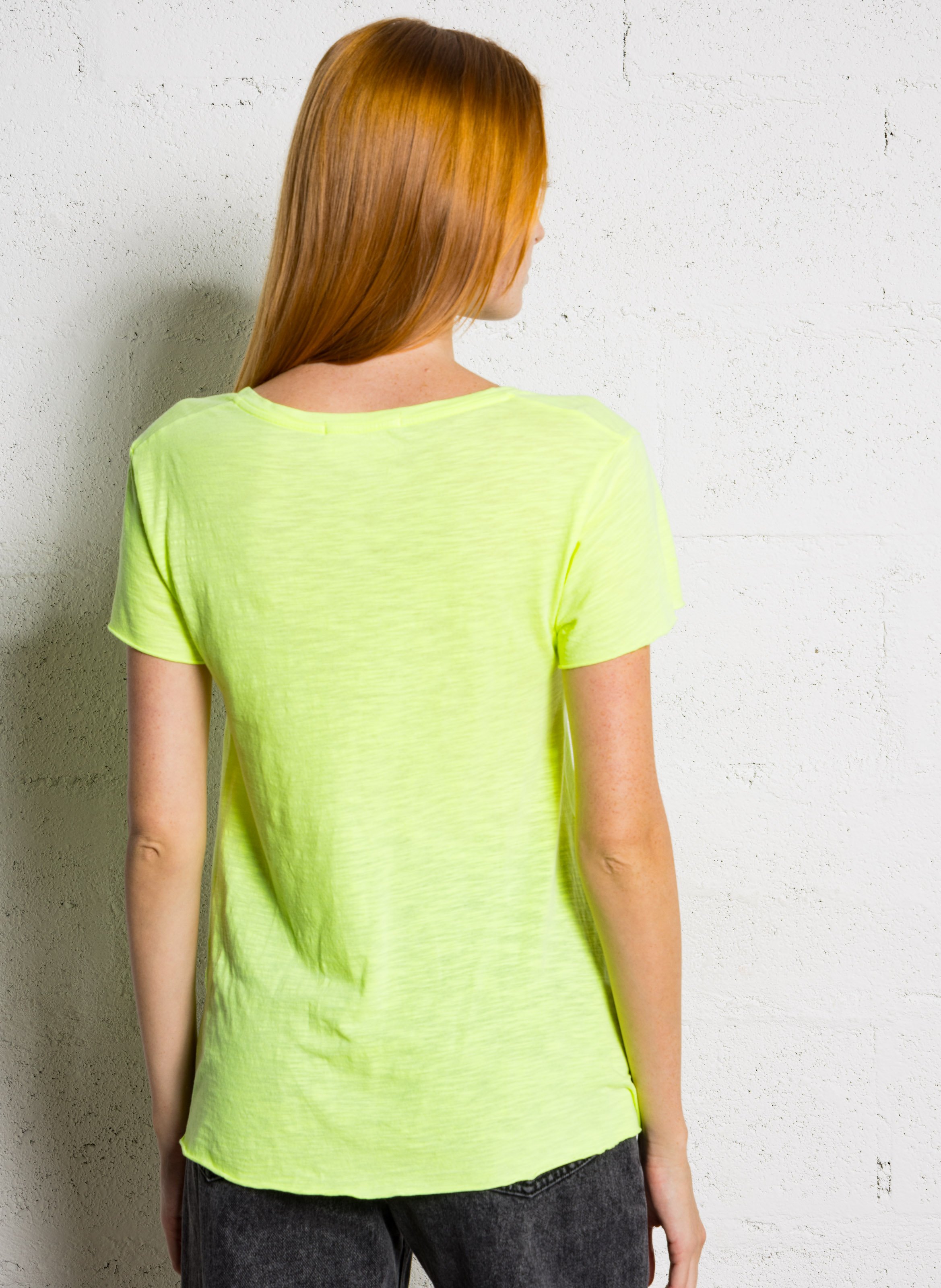 Tee-shirt droit col V en coton mélangé AMERICAN VINTAGE Jaune