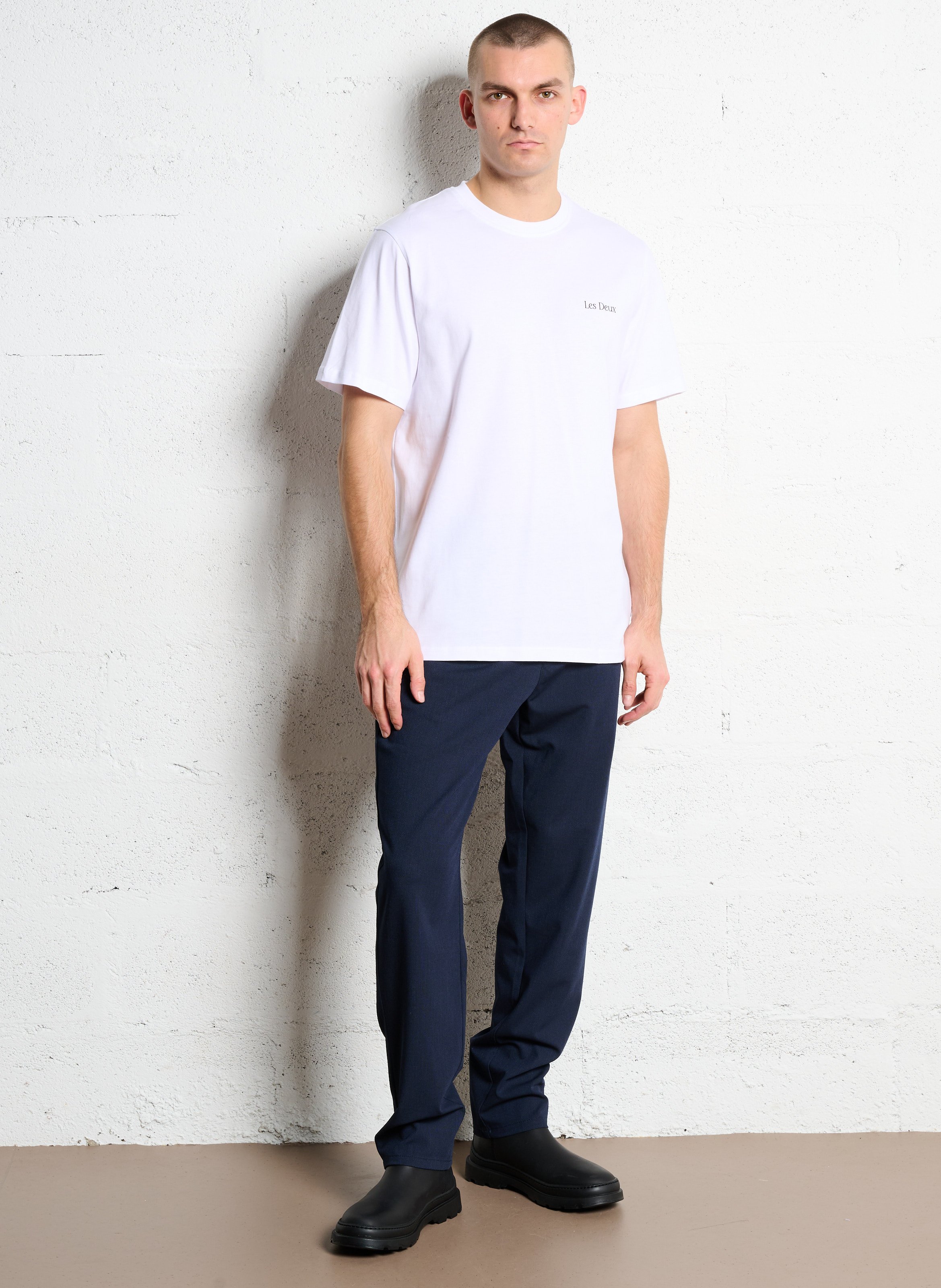 Carrot trousers LES DEUX Blue