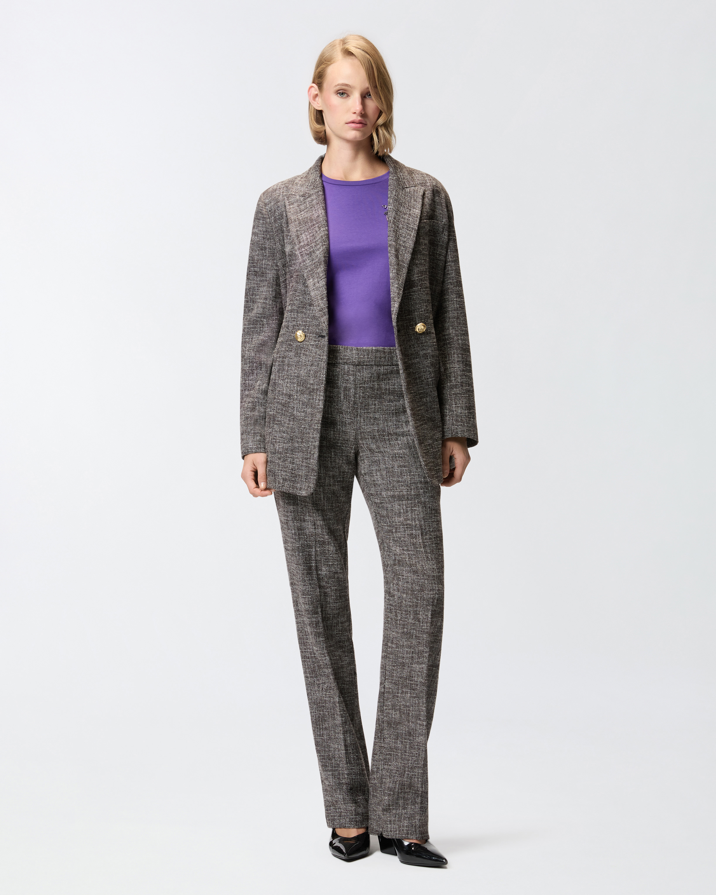 T-shirt with embroidered love birds monogram logo with crystals. PINKO Purple