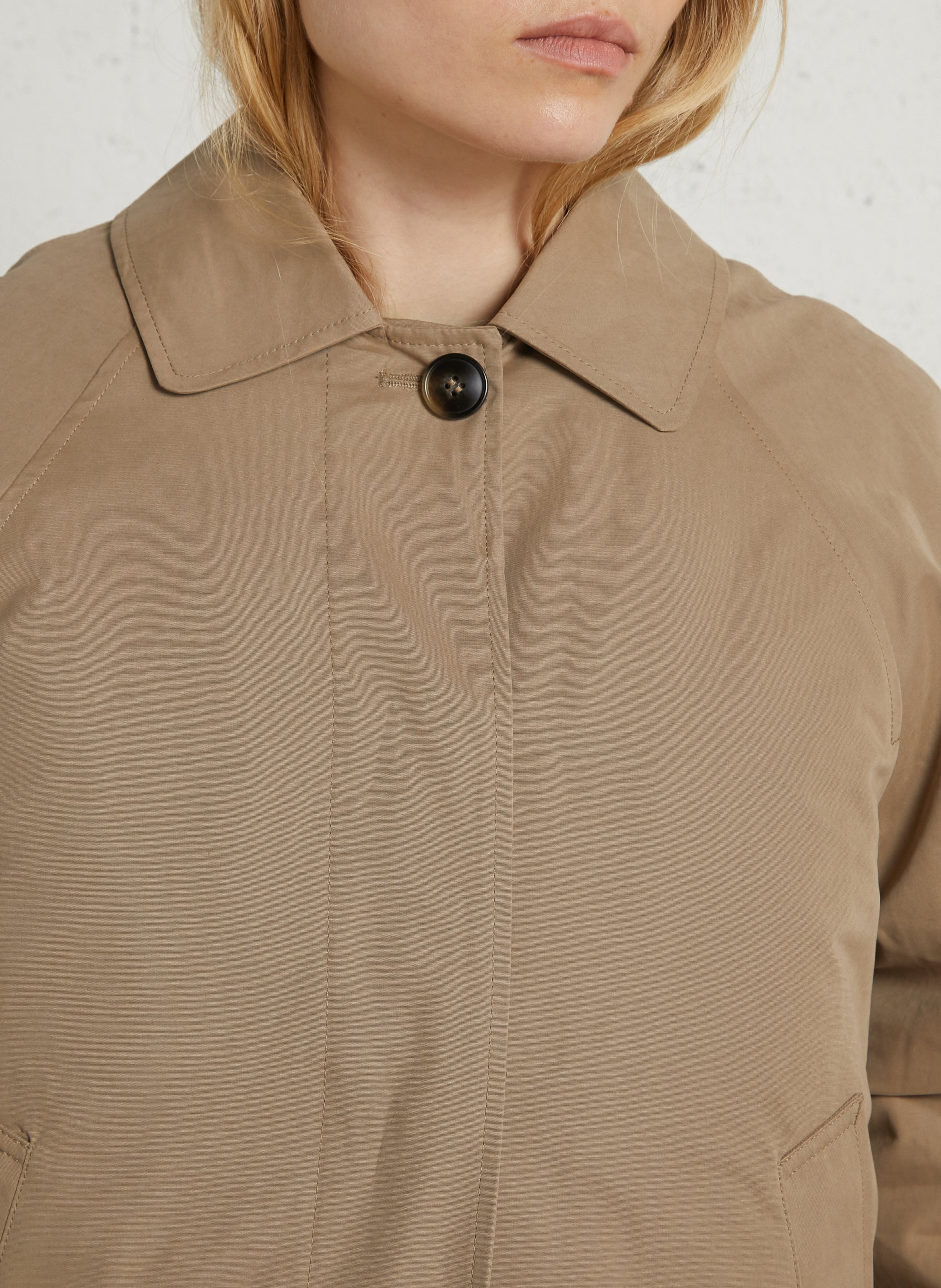 Recht jasje met klassieke kraag HARTFORD Beige
