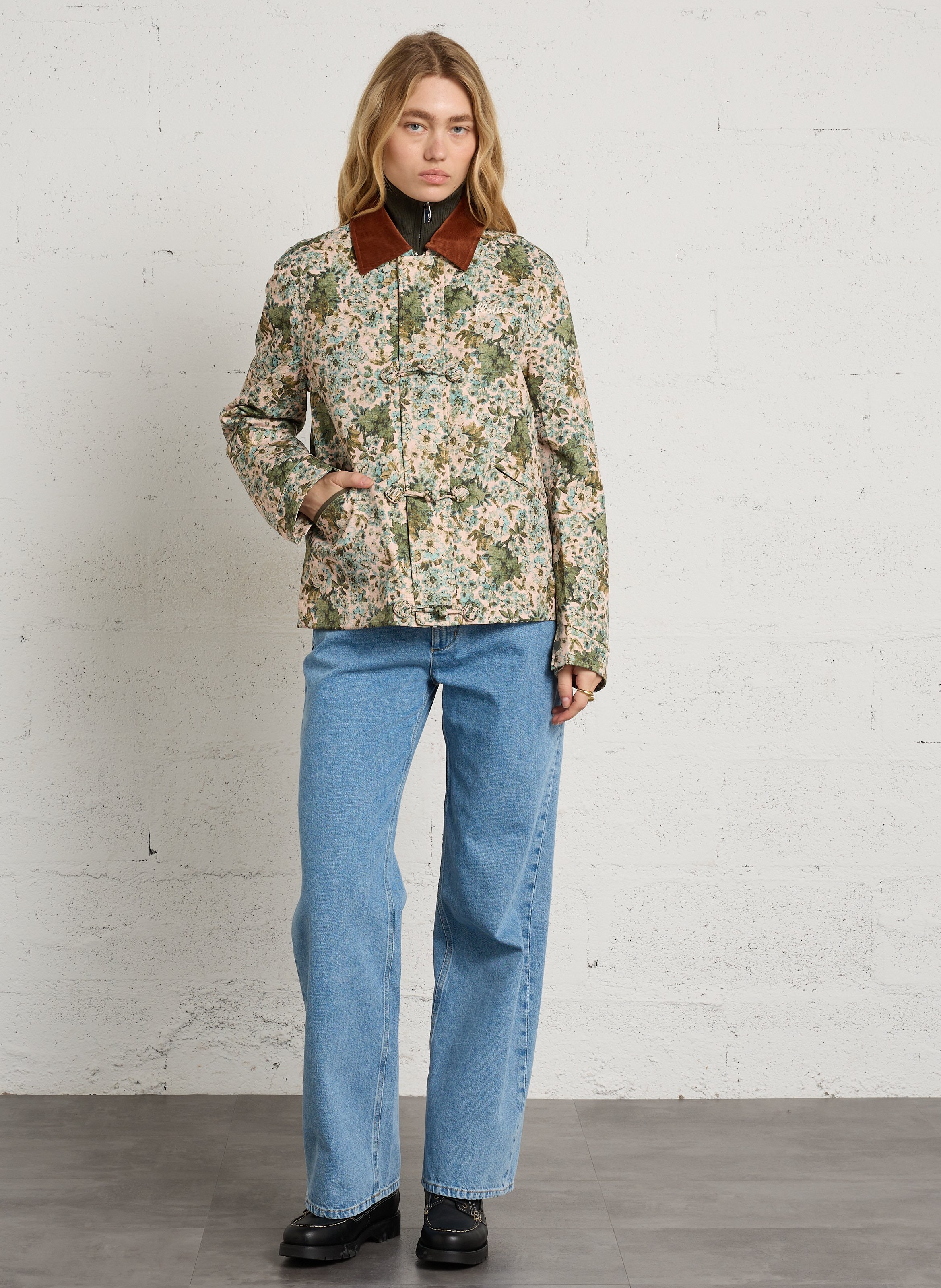 Gerade geschnittene einfarbige Jacke mit Cordkragen FLOTTE Mehrfarbig
