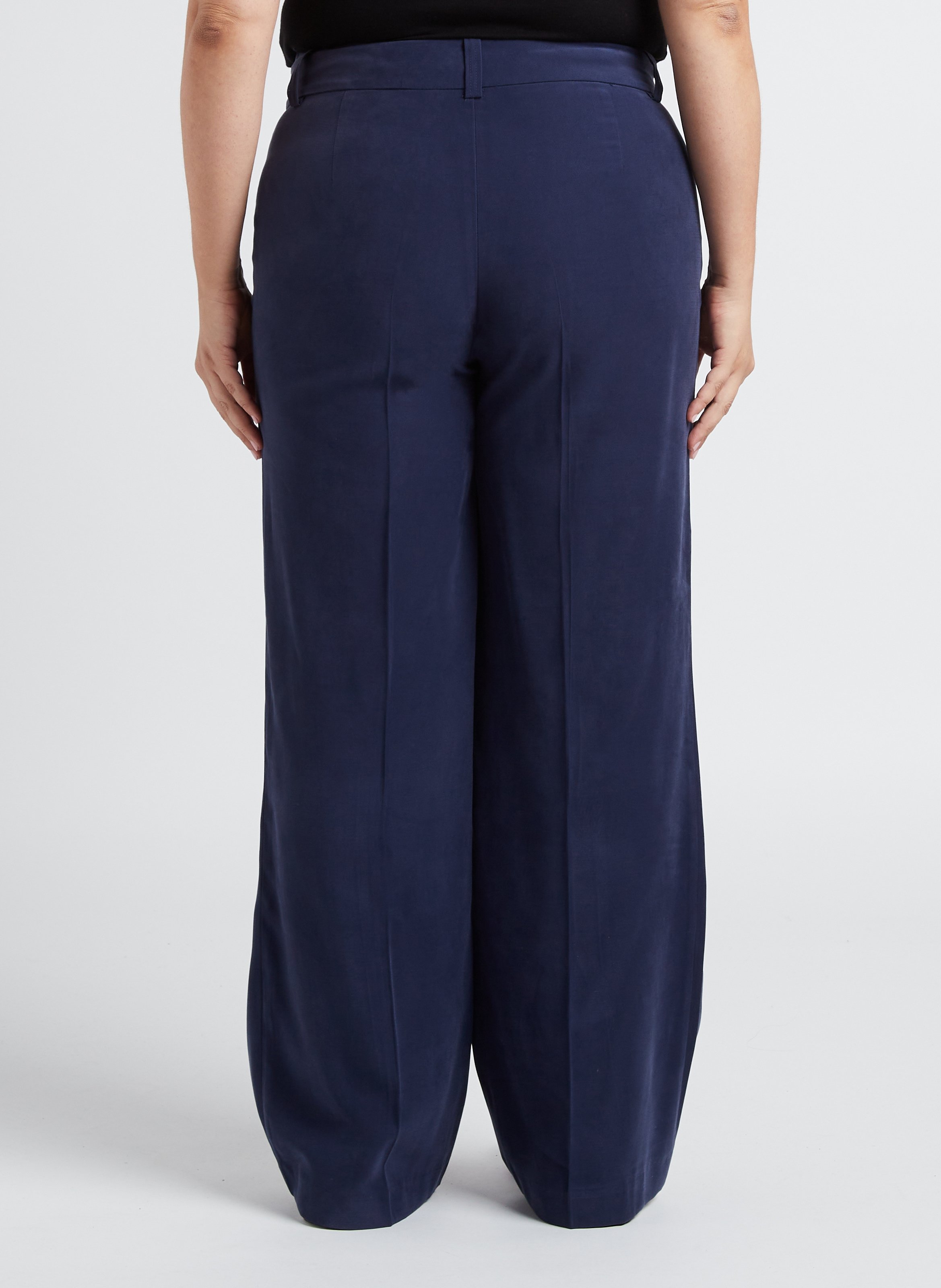 Fließende, gerade geschnittene Hose GINA TRICOT Blau