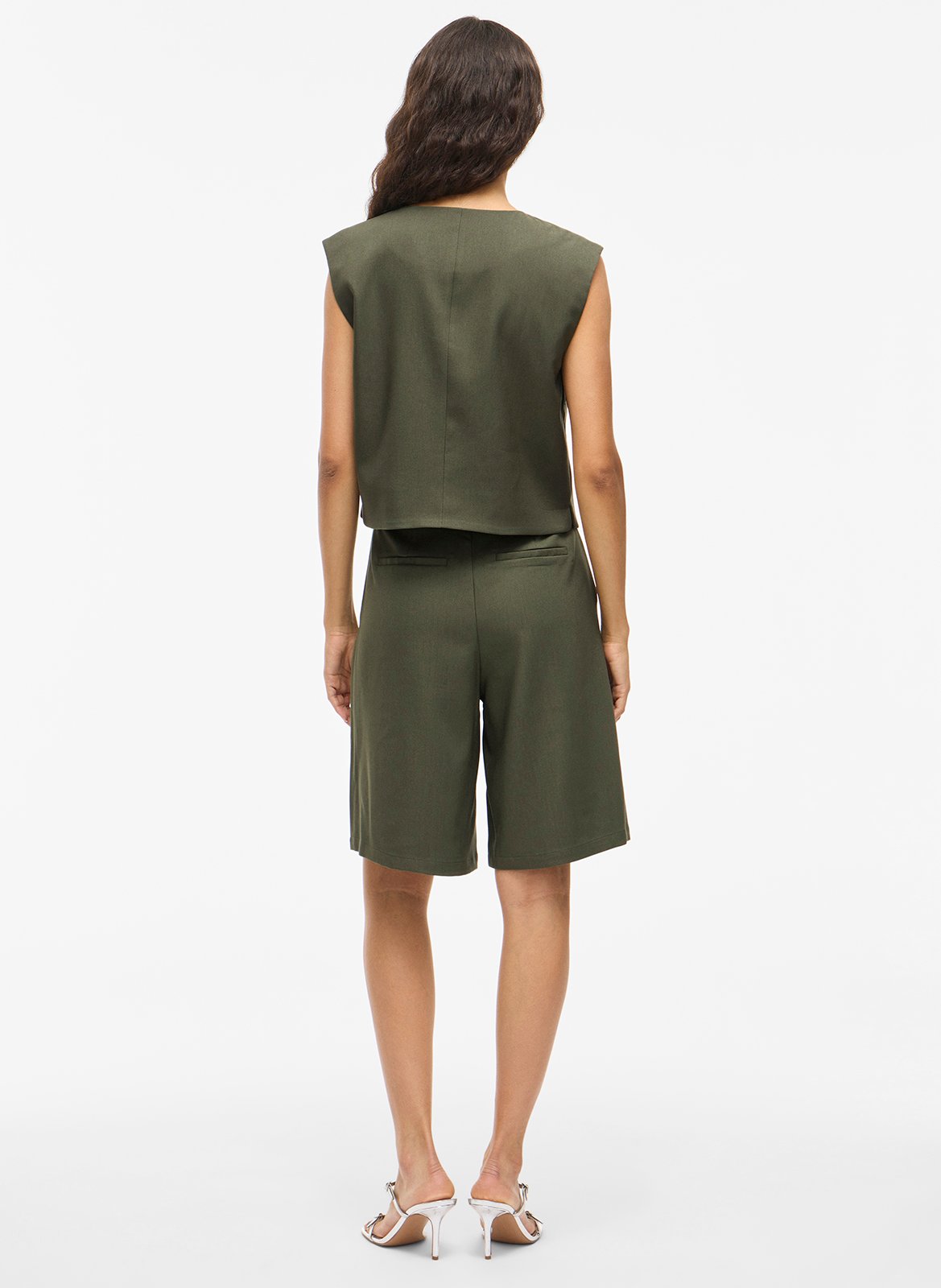 Straight Bermuda shorts in blended recycled fibers VILA Green