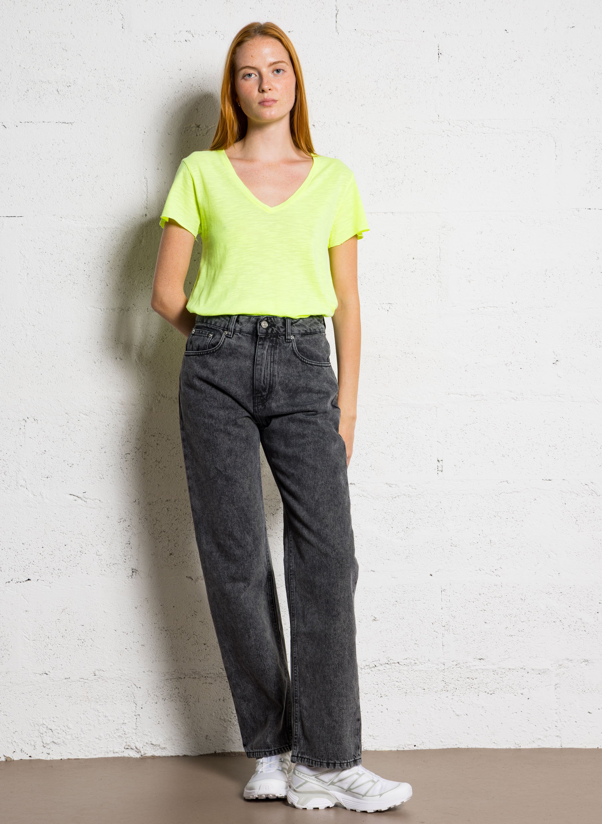 Tee-shirt droit col V en coton mélangé AMERICAN VINTAGE Jaune