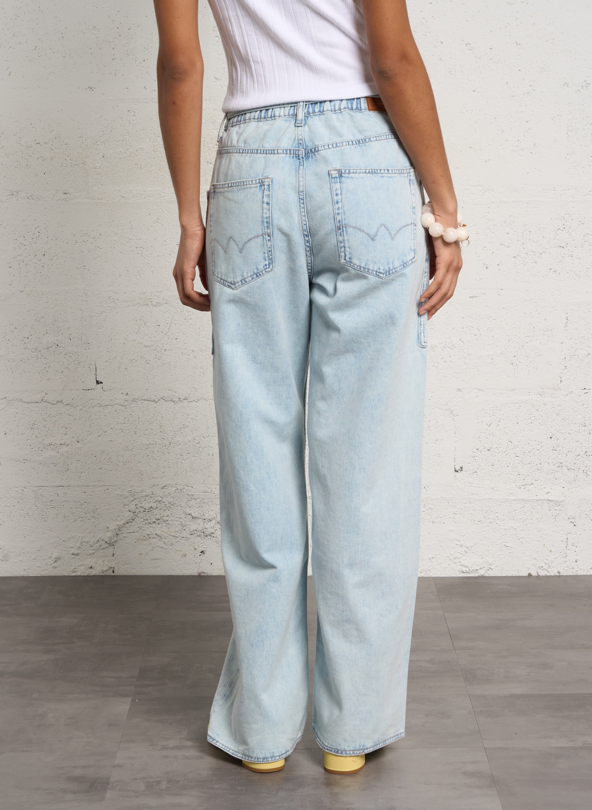 Weit geschnittene Stone-Washed-Jeans LE TEMPS DES CERISES Blau