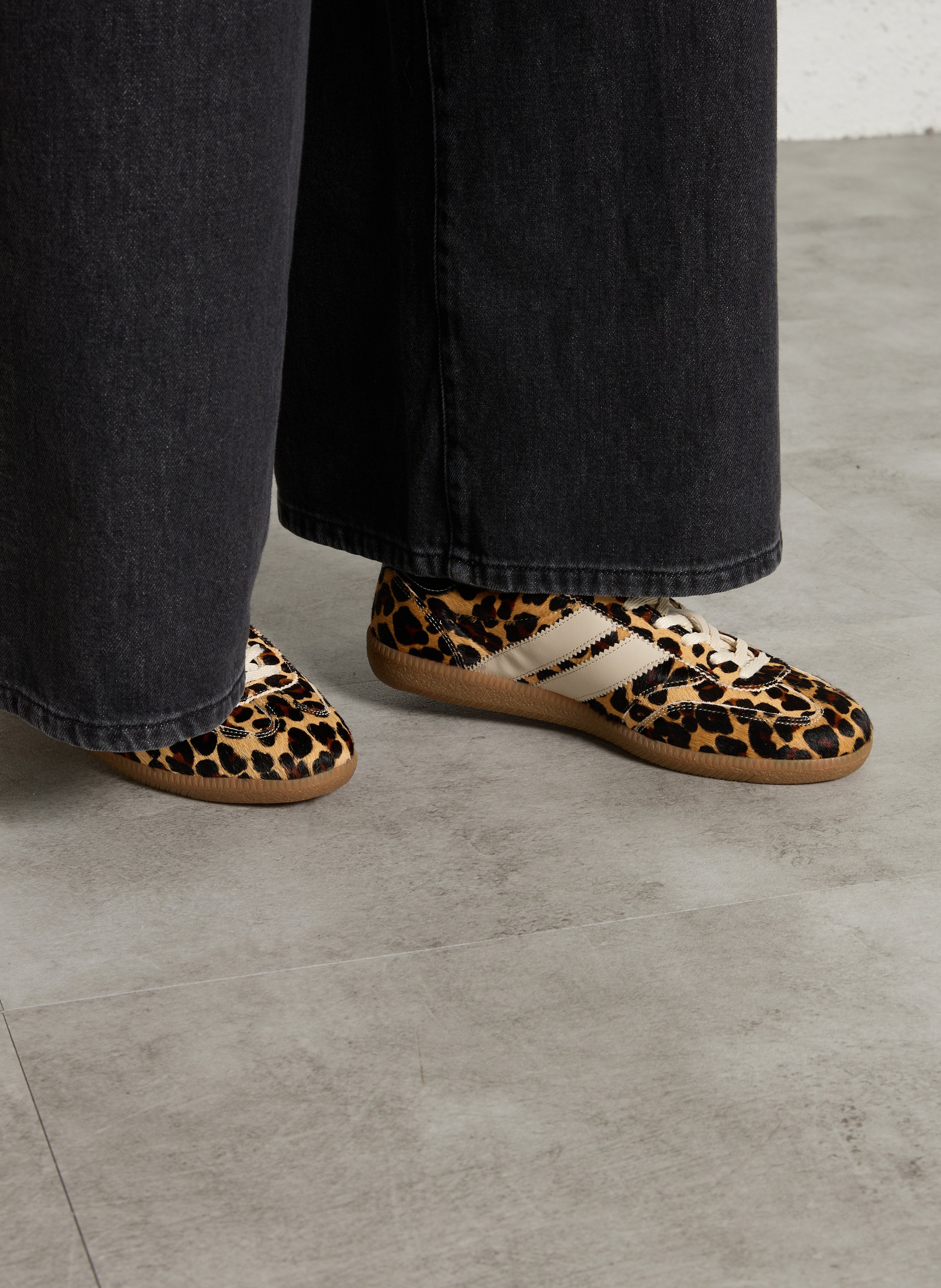 Low-top pony leather printed sneakers CAVAL Beige