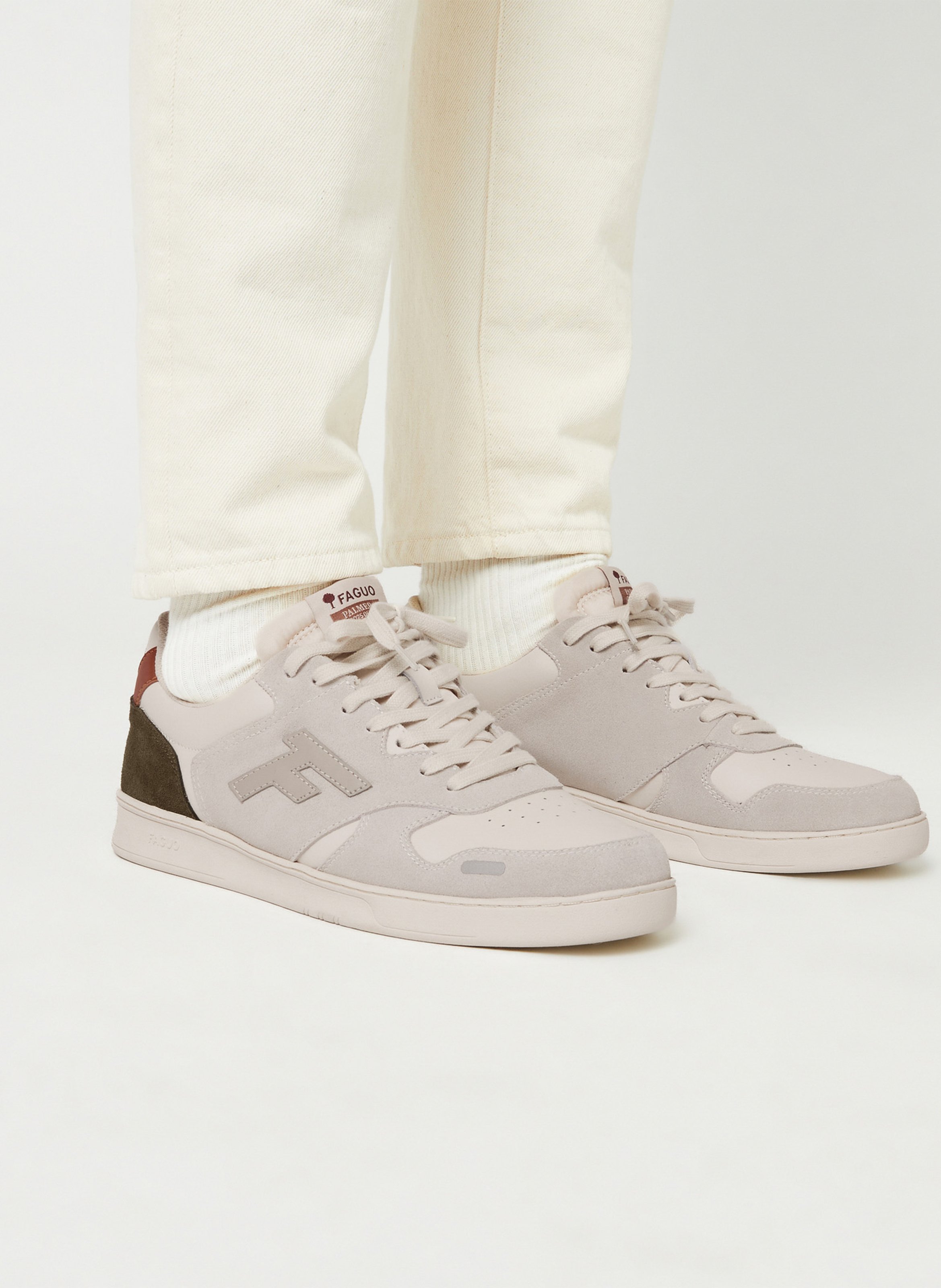 Lage baskets van leermix FAGUO Beige